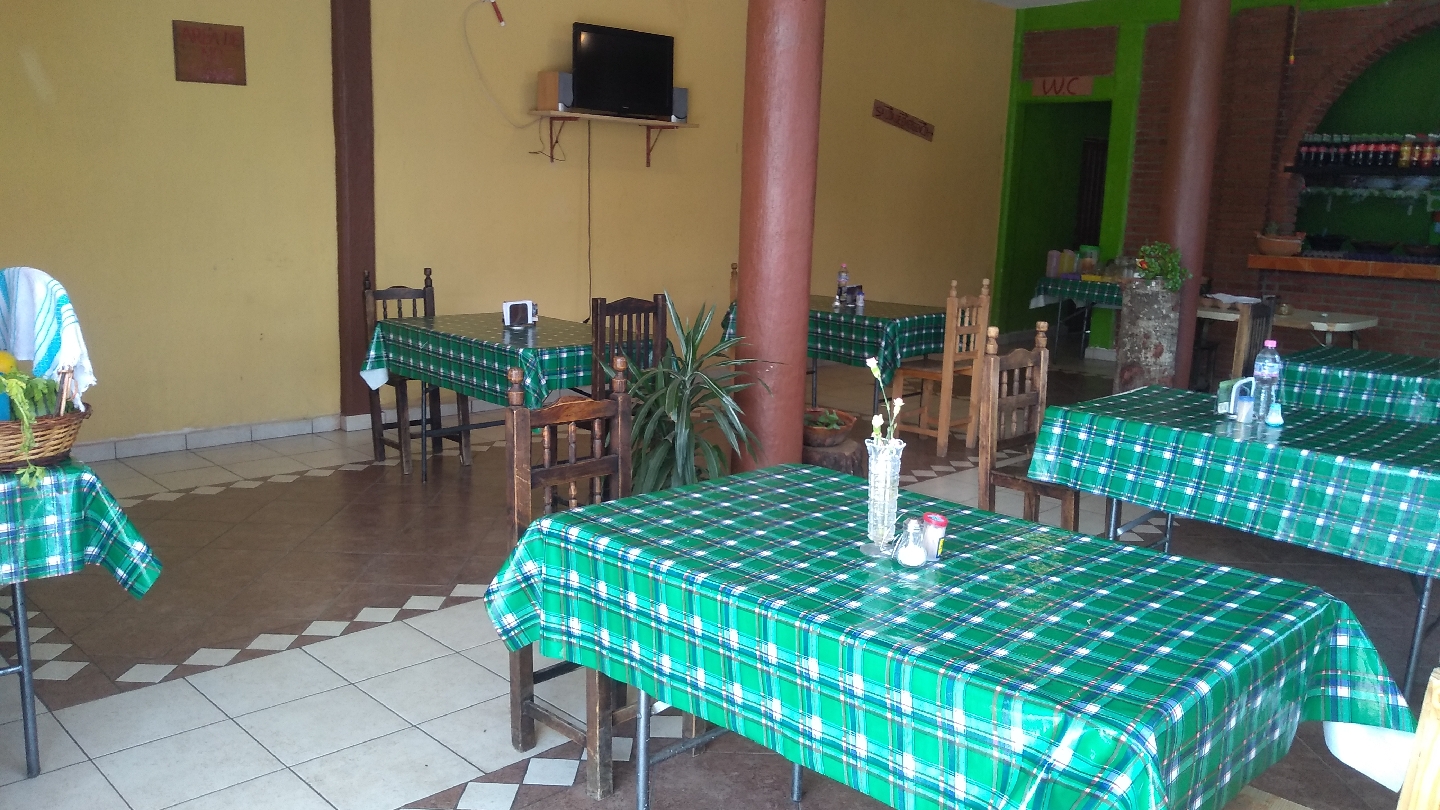 COMEDOR FAMILIAR DANNY'S image 4