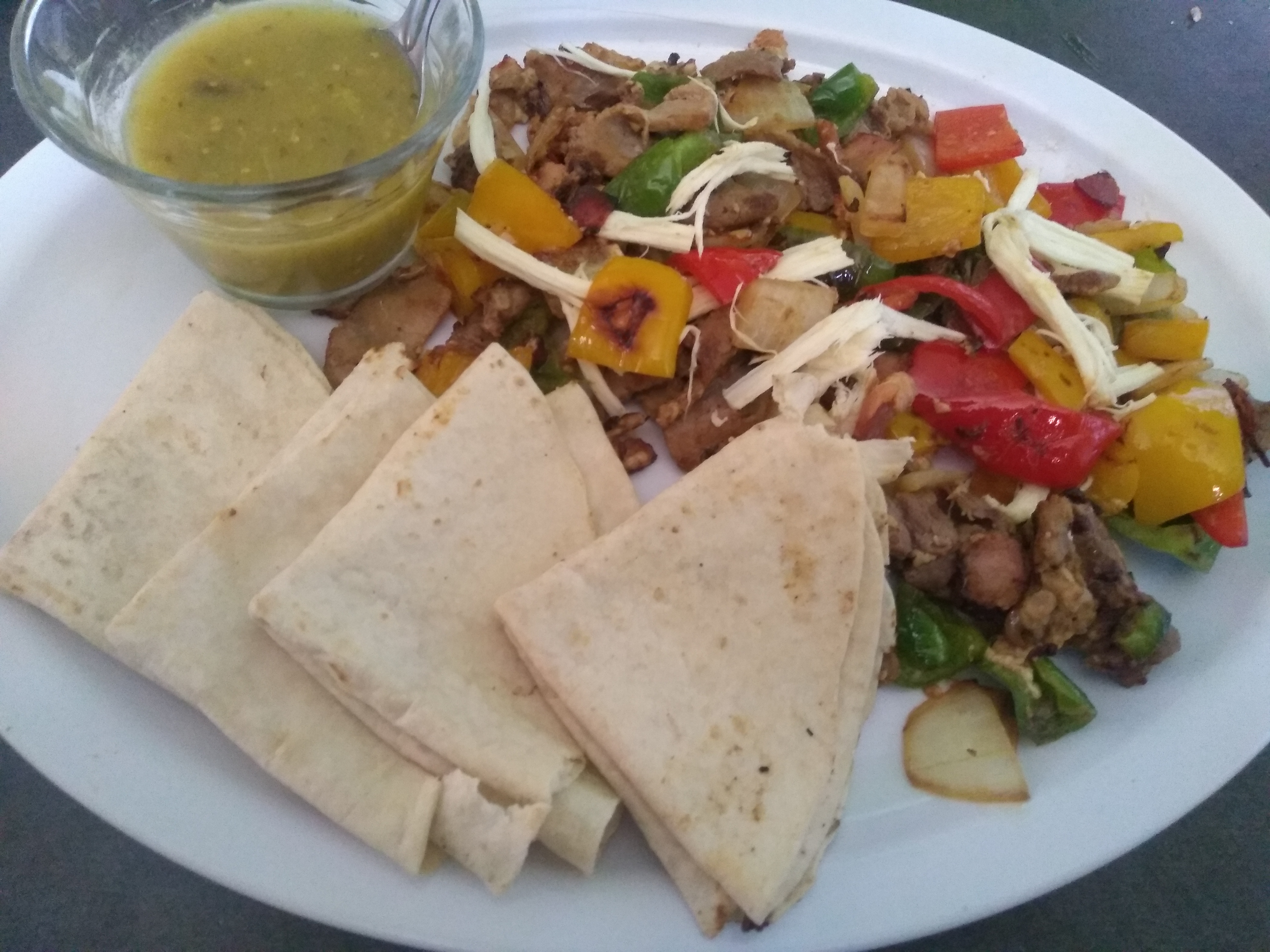 COMEDOR FAMILIAR DANNY'S image 8