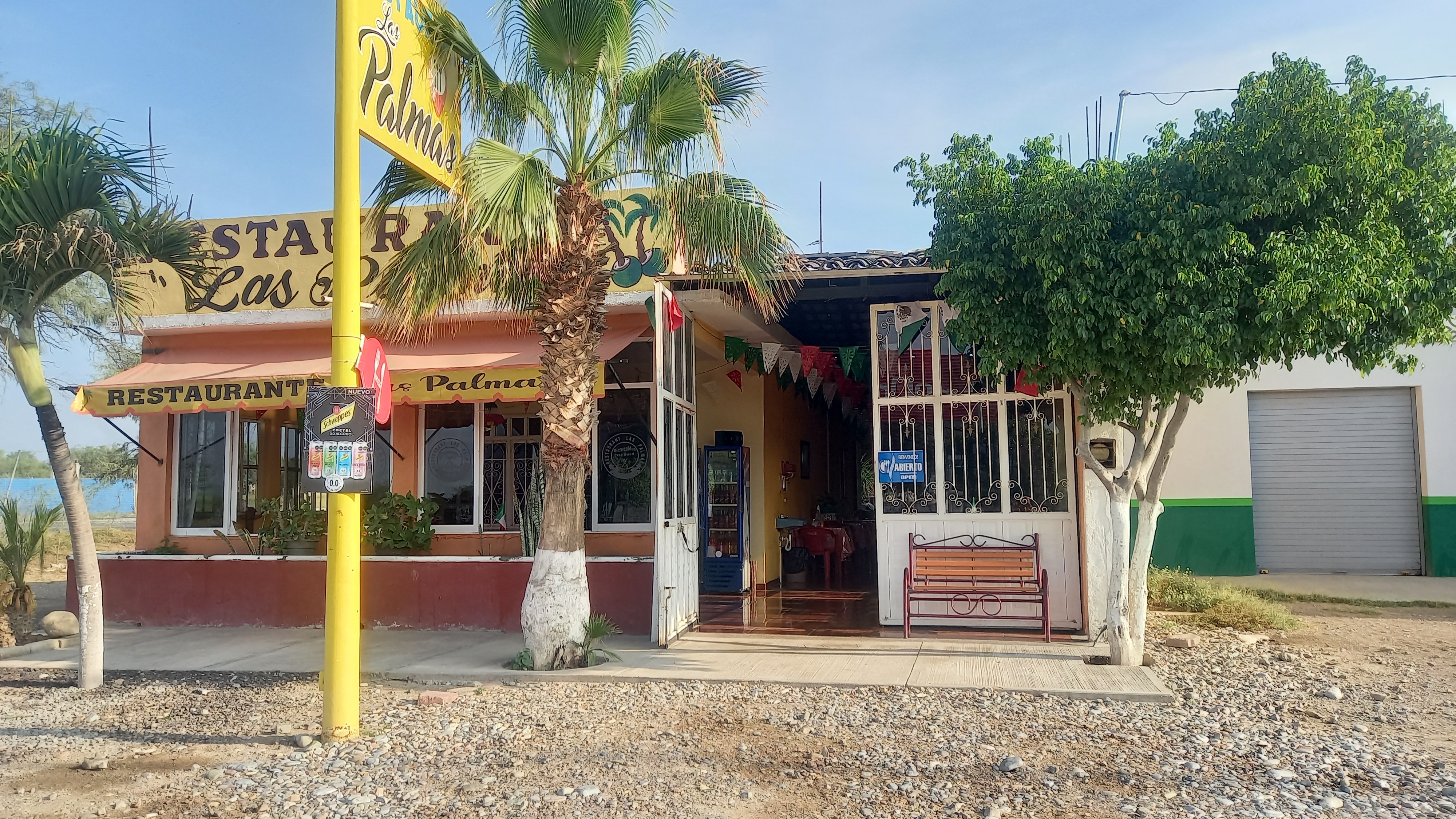 restaurant las palmas image 2