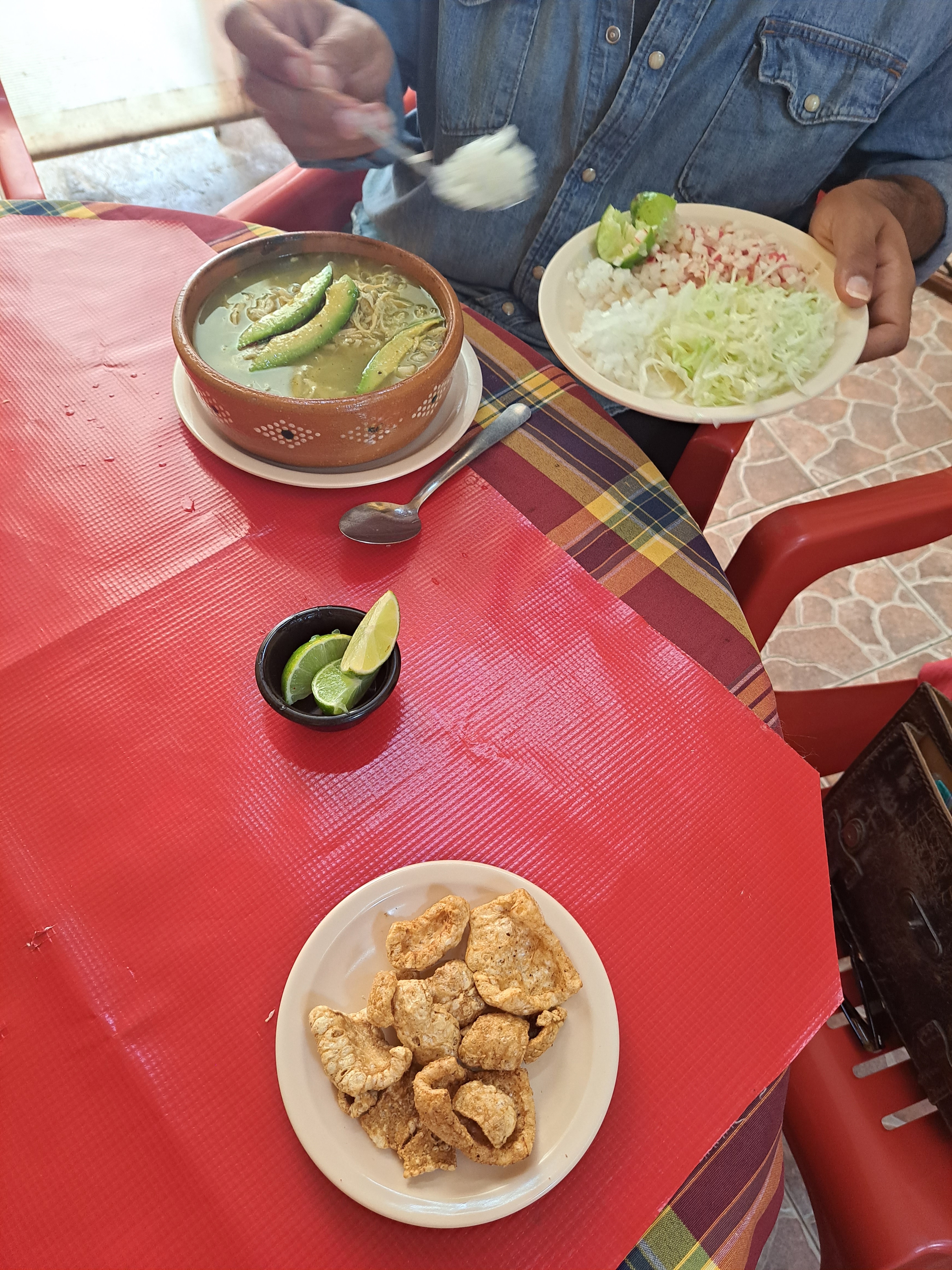 Los Guerrero image 4