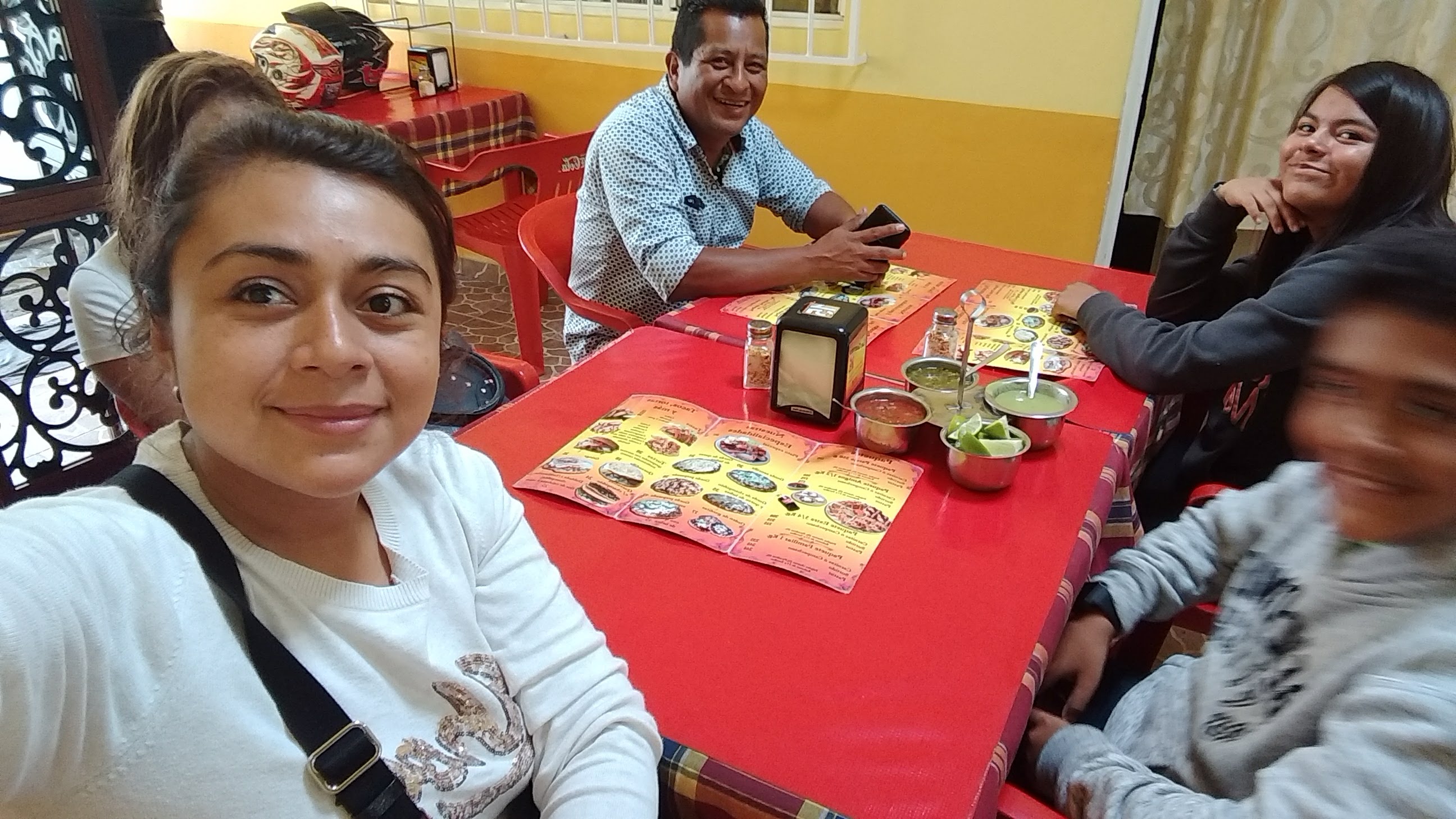 Los Guerrero image 9