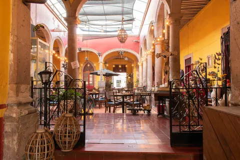 LA CASONA Cafe-Restaurante image 3