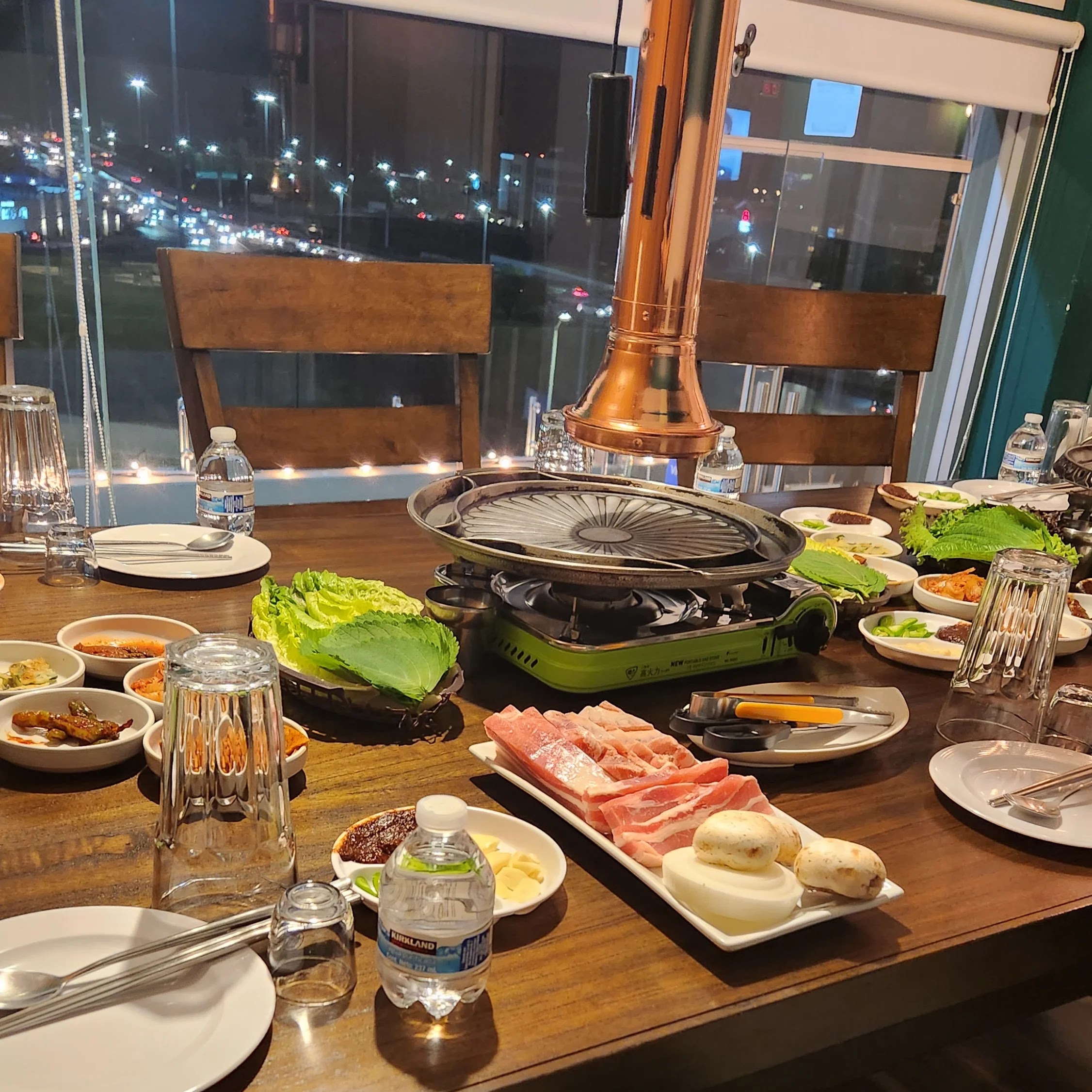 Restaurante Coreano MASHITA 당구, 노래방 image 2