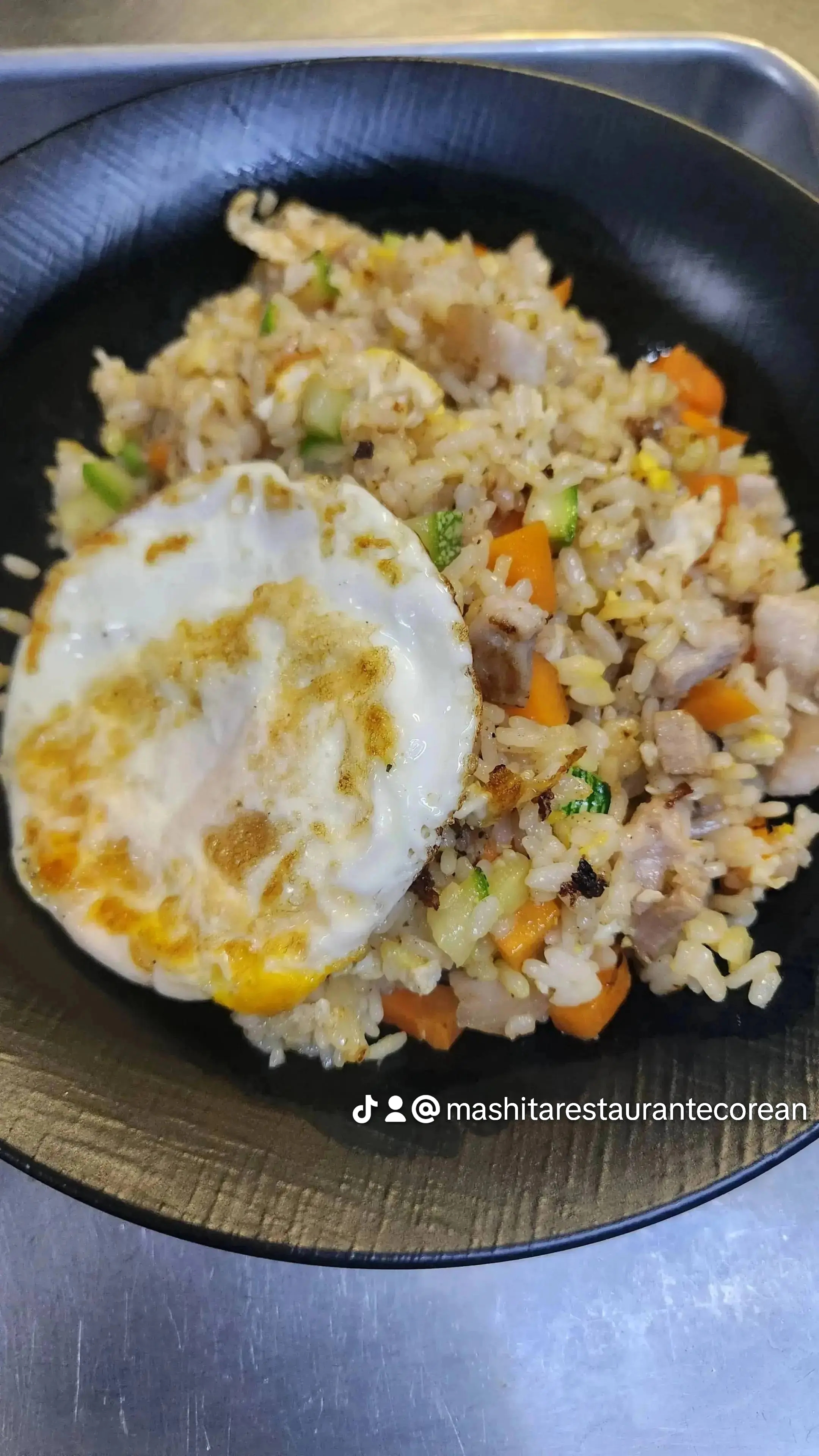 Restaurante Coreano MASHITA 당구, 노래방 image 7