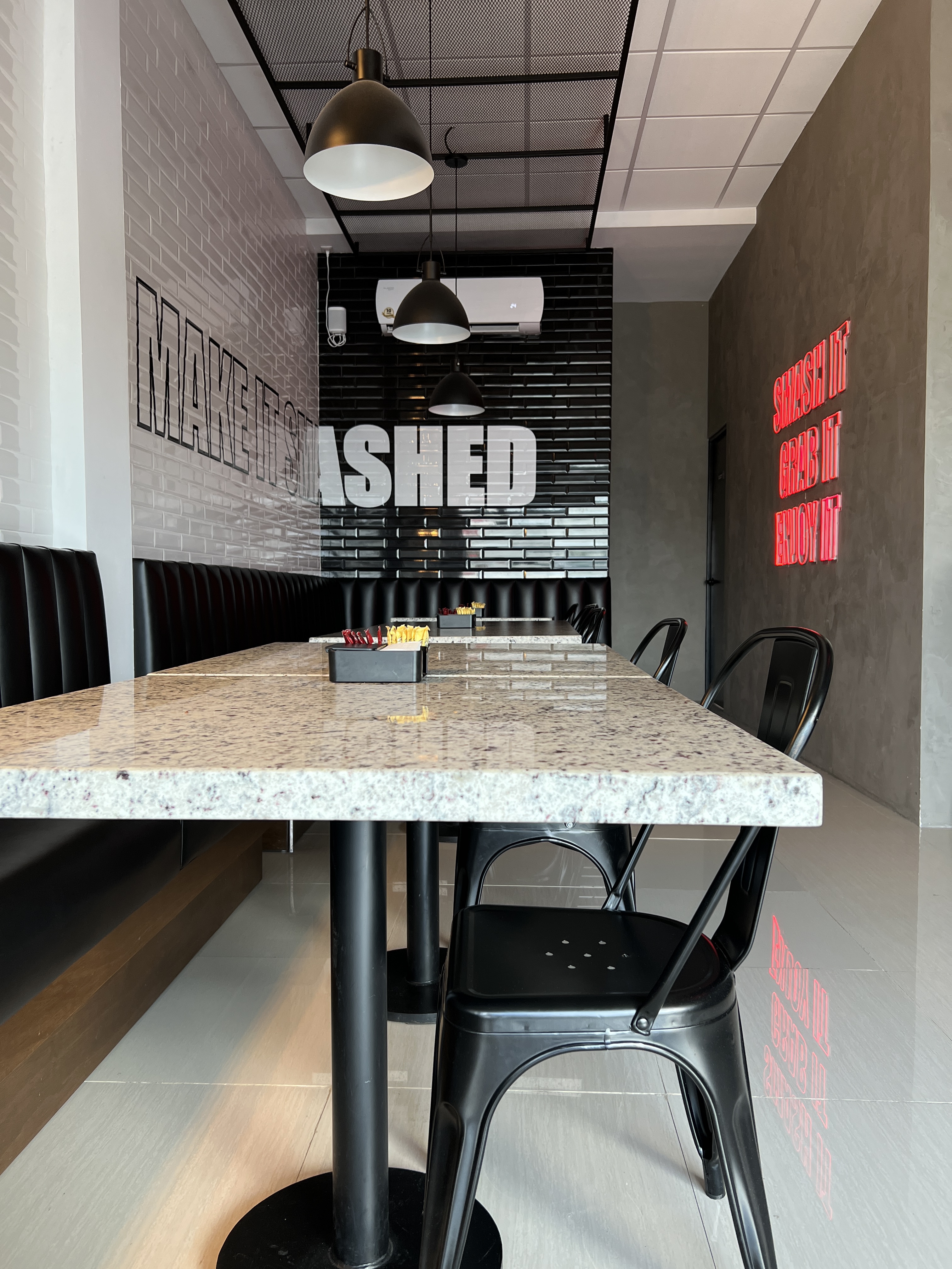 WAGÚ SMASH BURGERS image 3