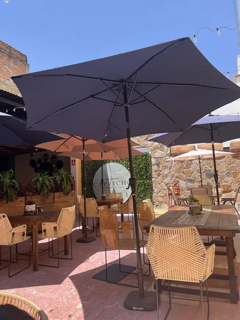 El Capricho Restaurante image 1