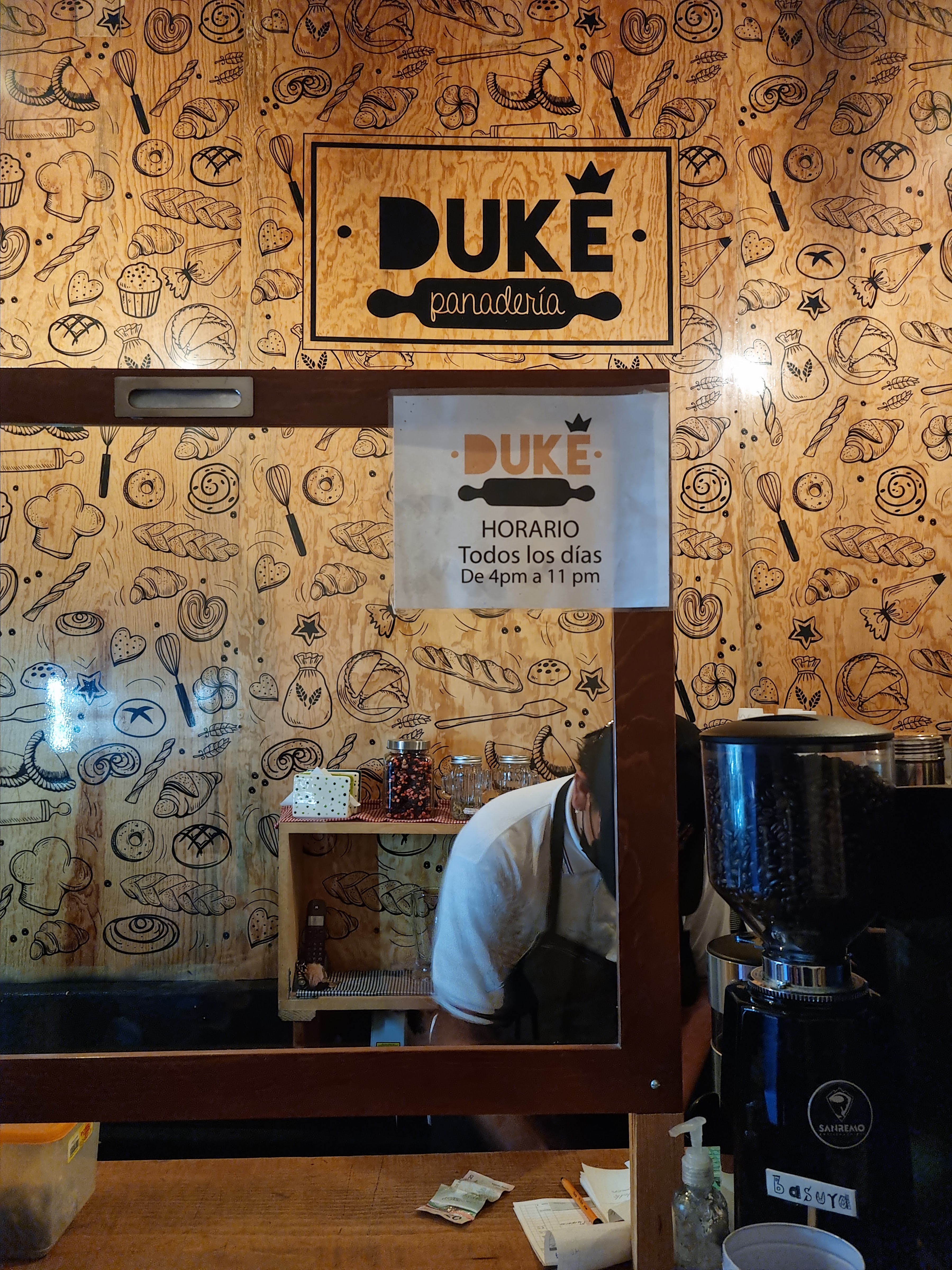 Duke Cafe y Pan image 9