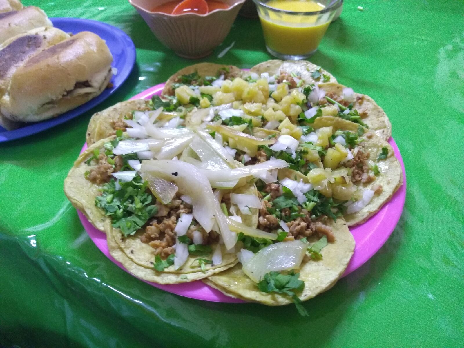 EL LEGADO Taqueria image 2