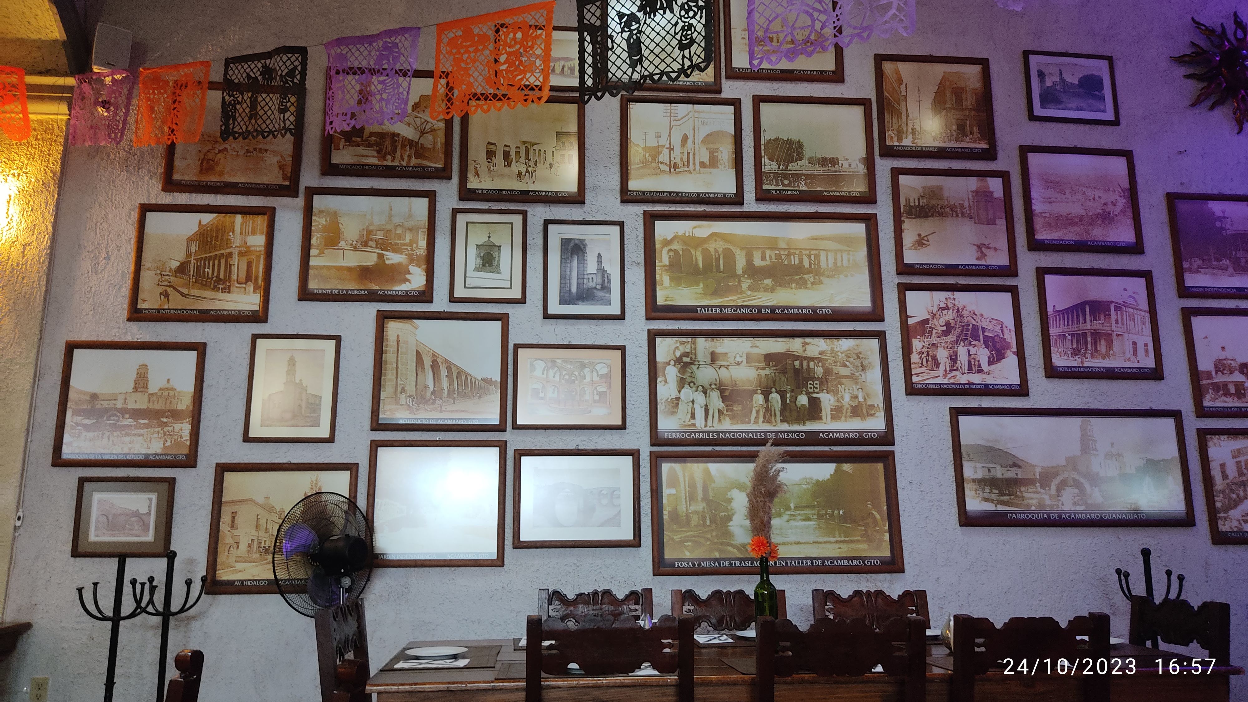 Las Palomas Grill image 2