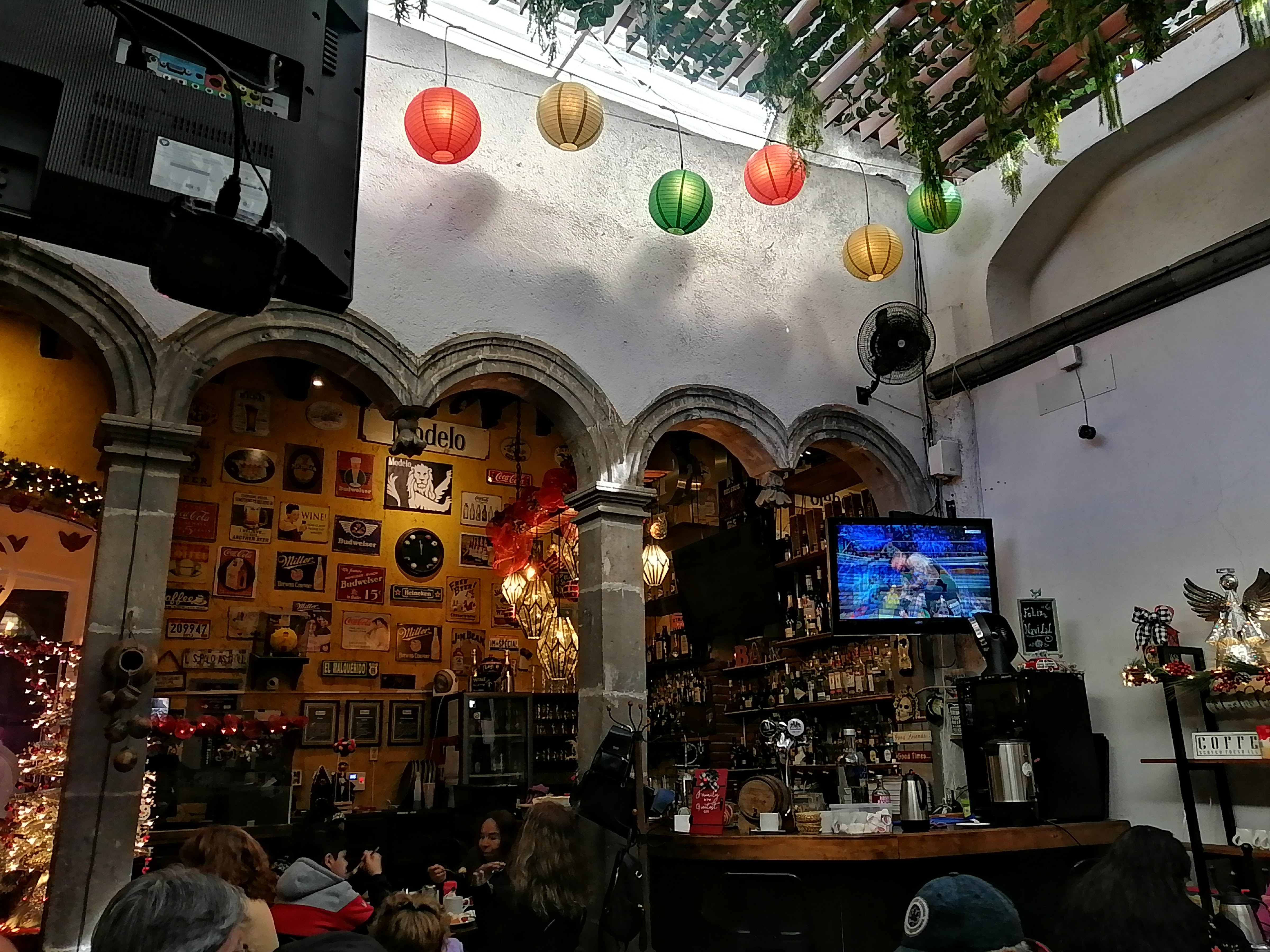 Las Palomas Grill image 3