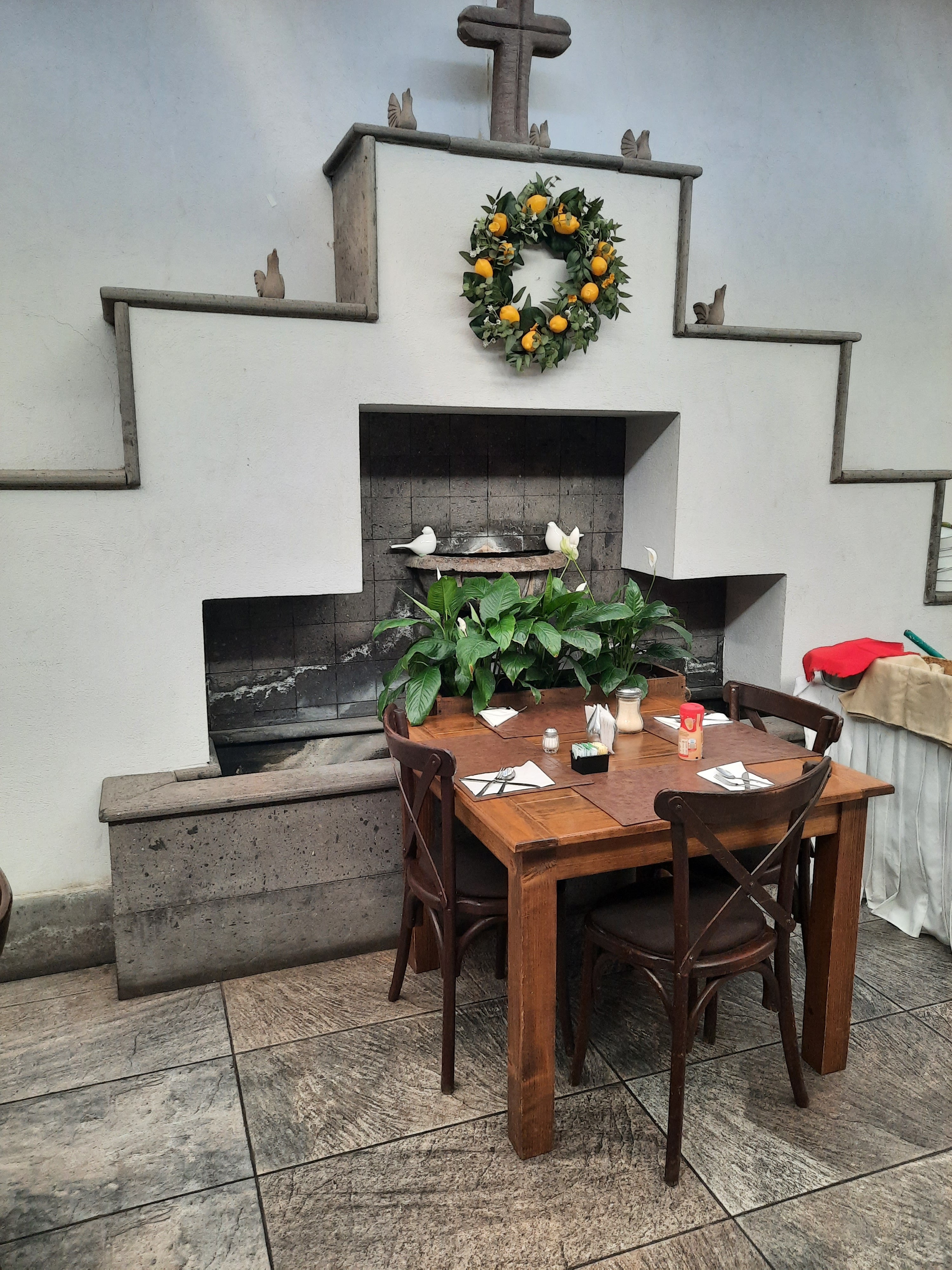 Las Palomas Grill image 7