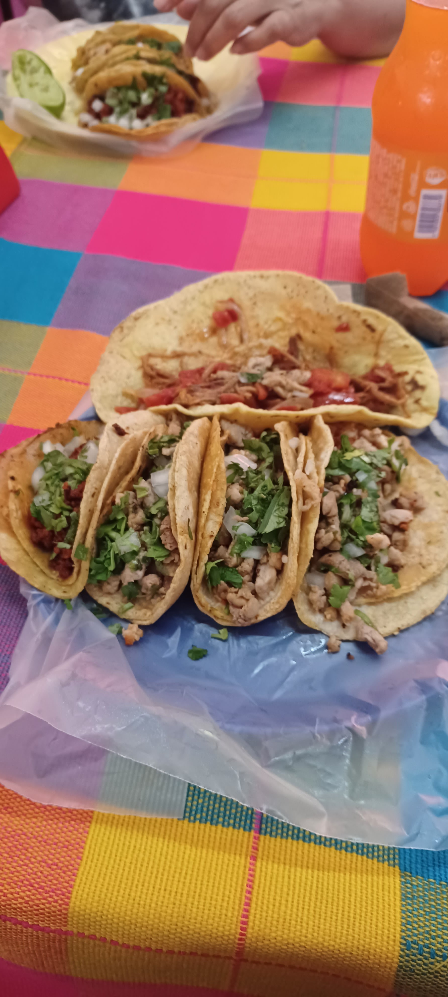 Mariscos La langosta loca image 3