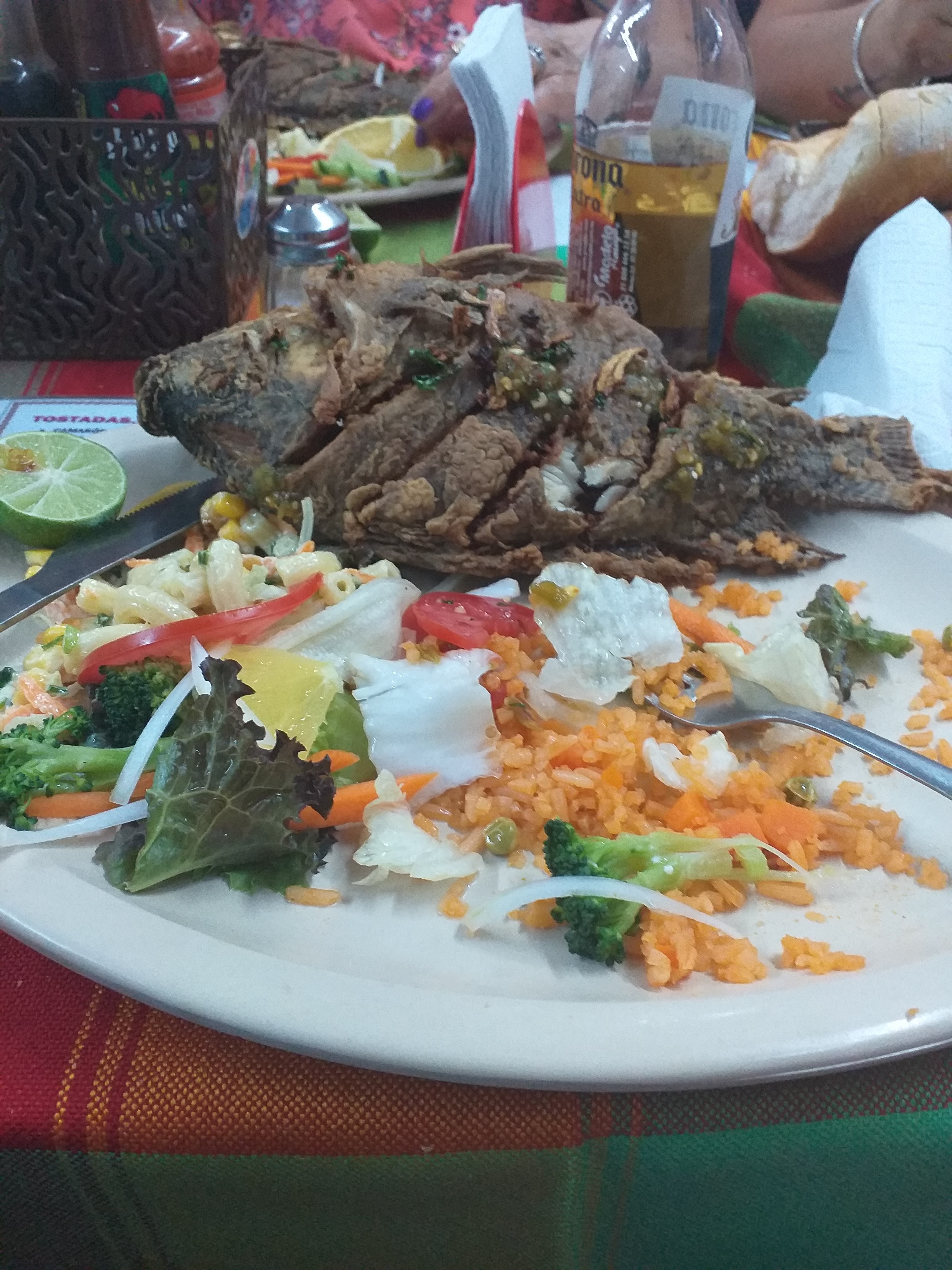 Mariscos La langosta loca image 9