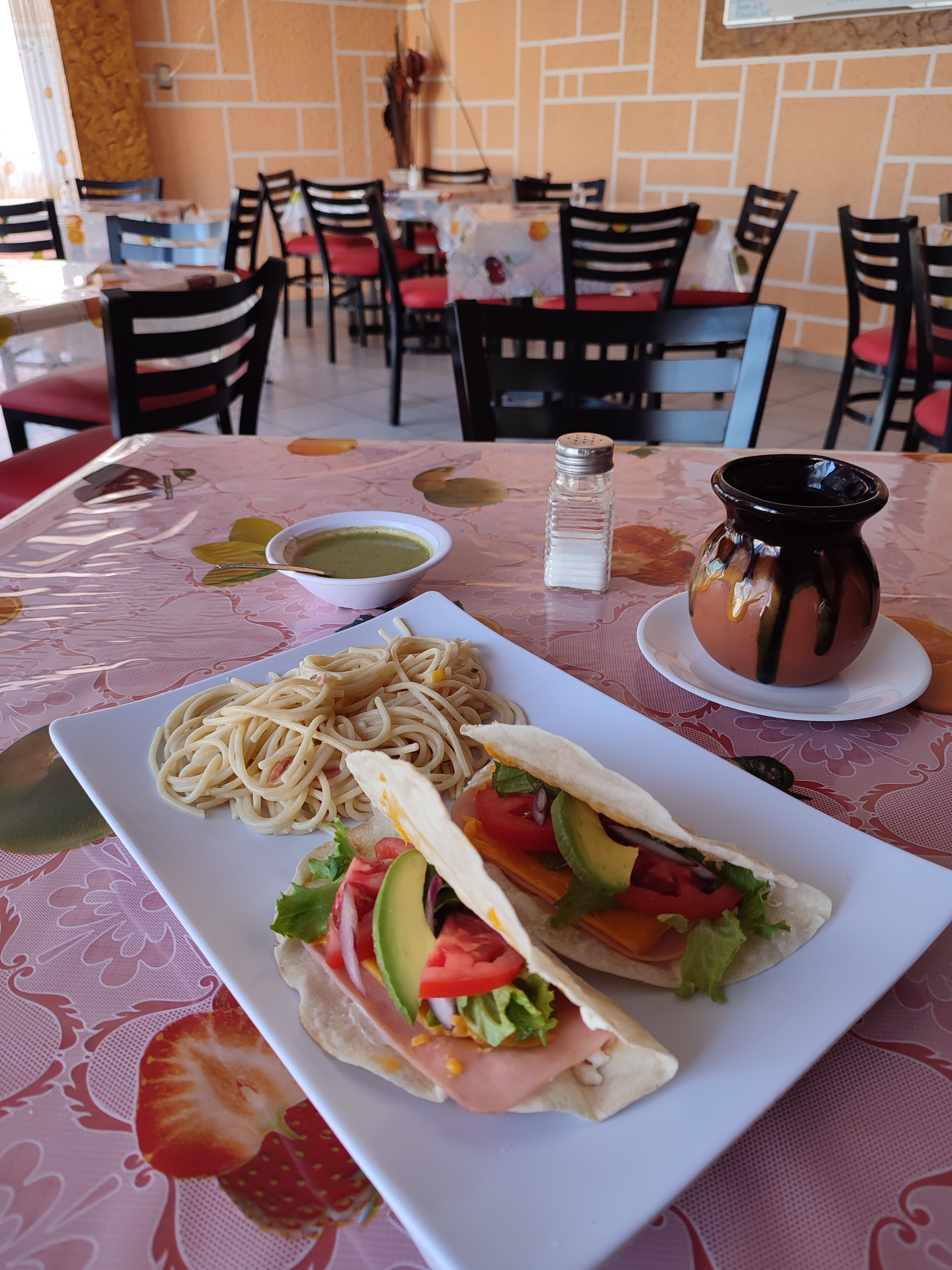 Comedor familiar el buen sazón image 10