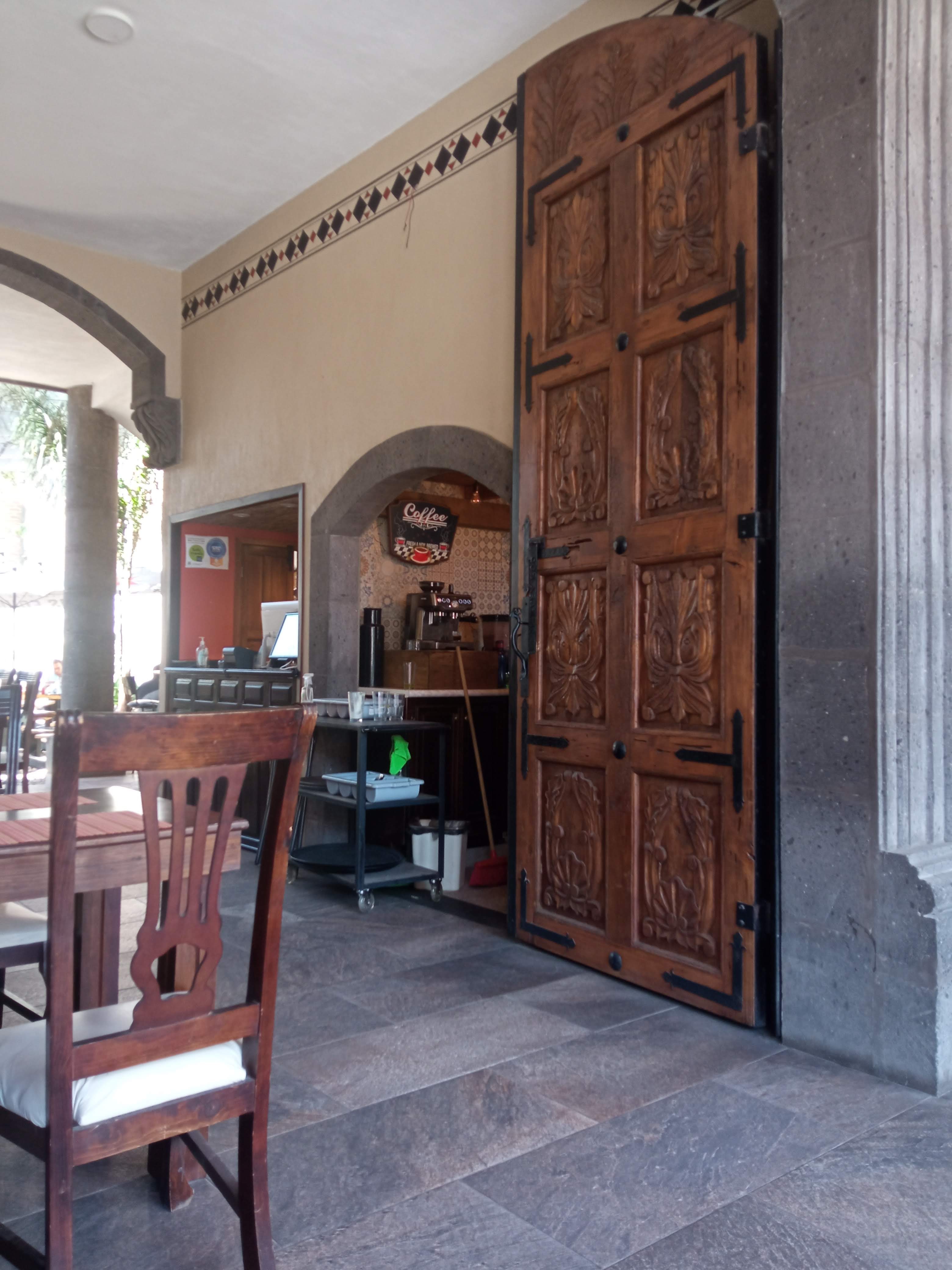 Buga's Burger image 8