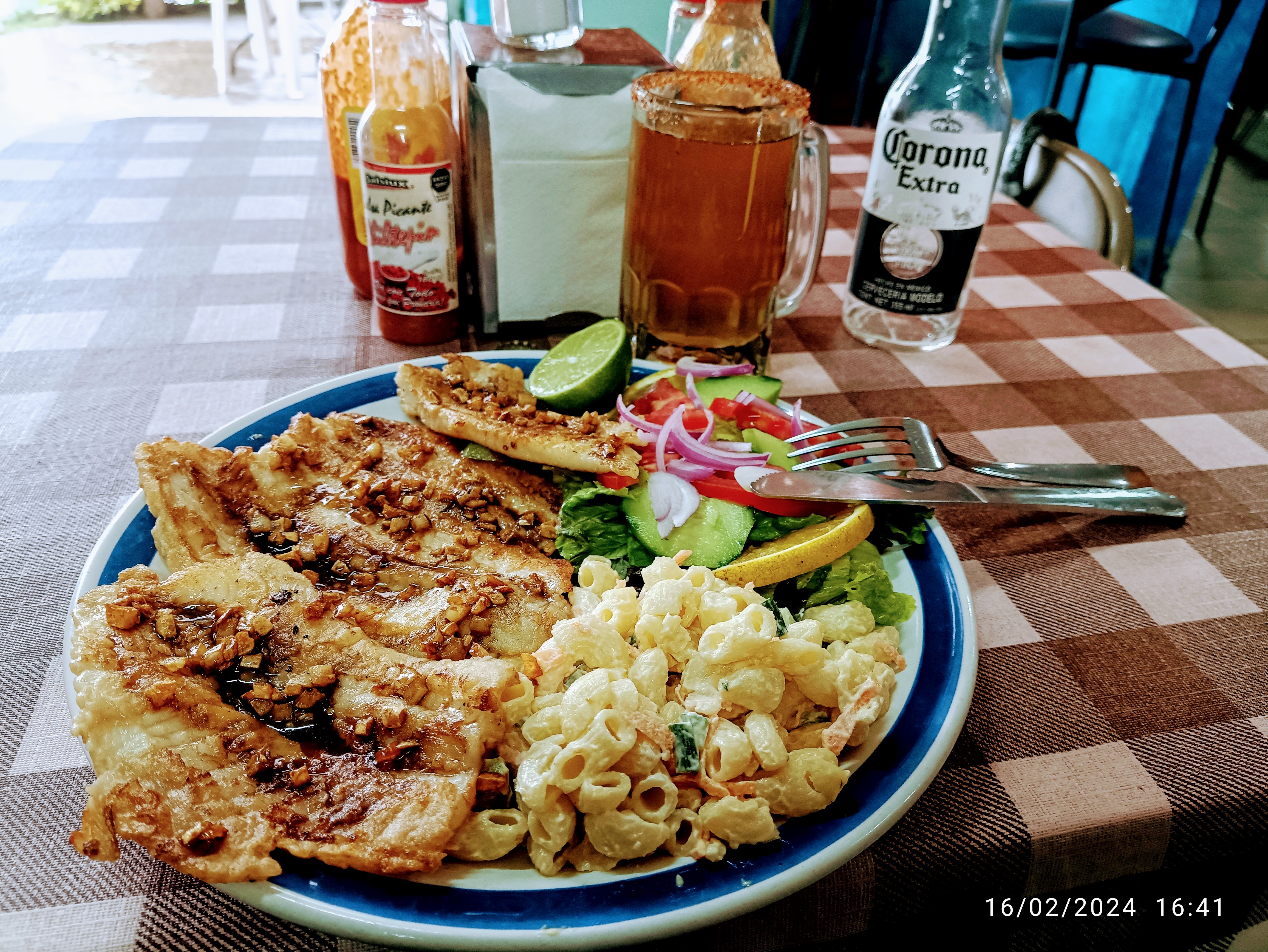 Mariscos LA TOBARA image 2
