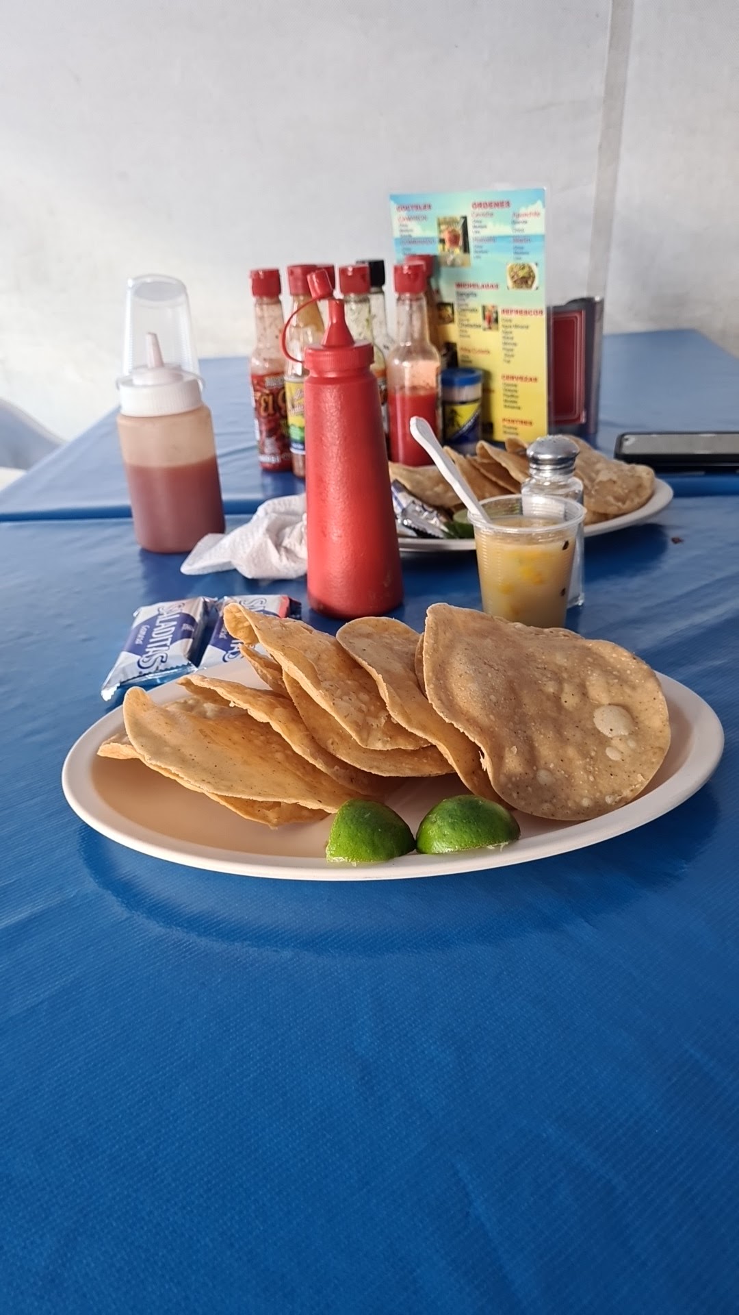 Mariscos "El Gallo" image 4