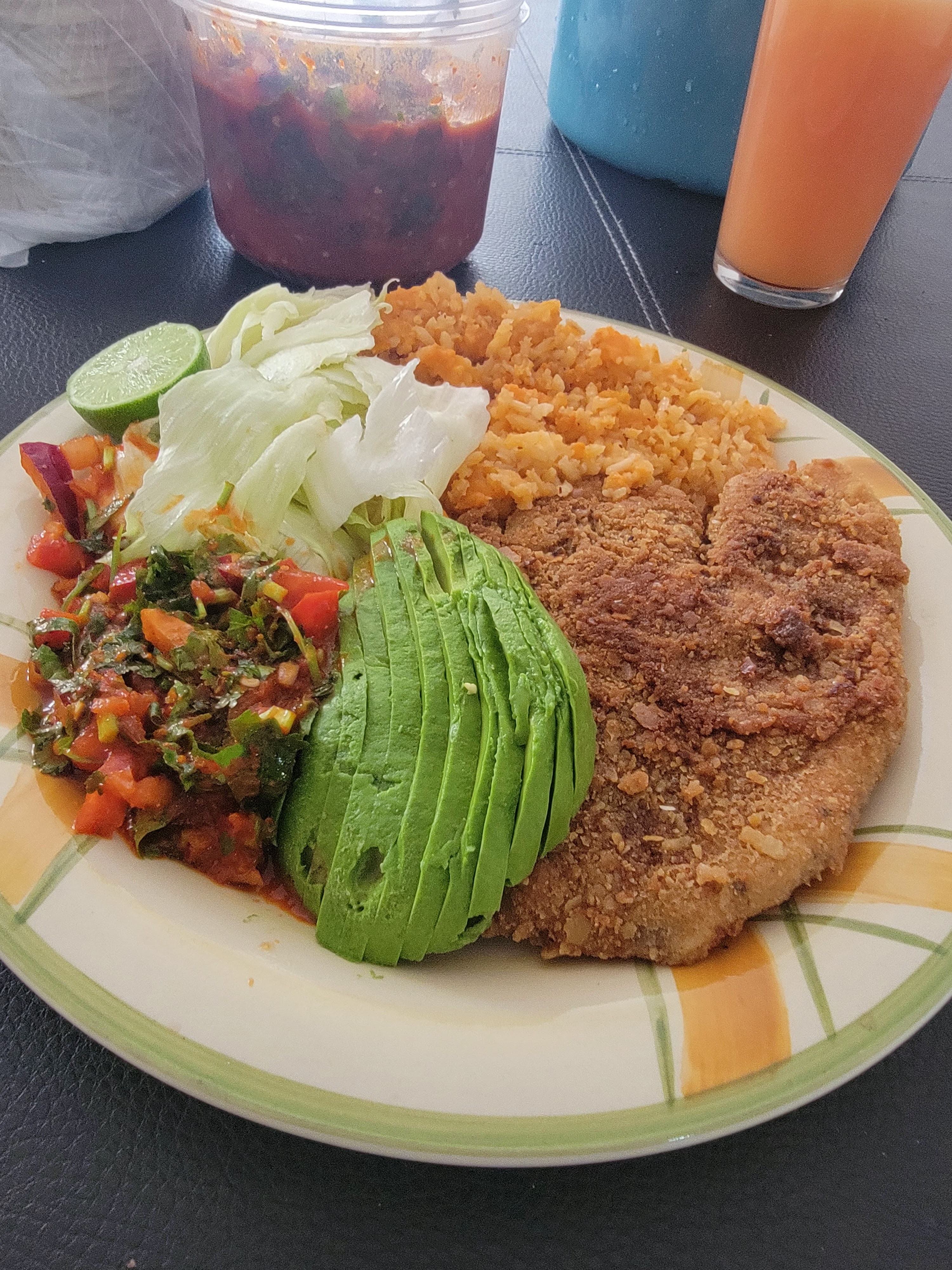 Restaurante las tarascas image 3