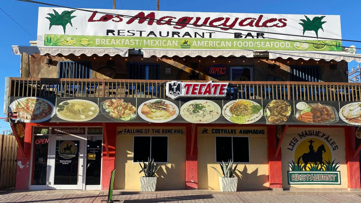 Los Magueyales Restaurant Bar image 1