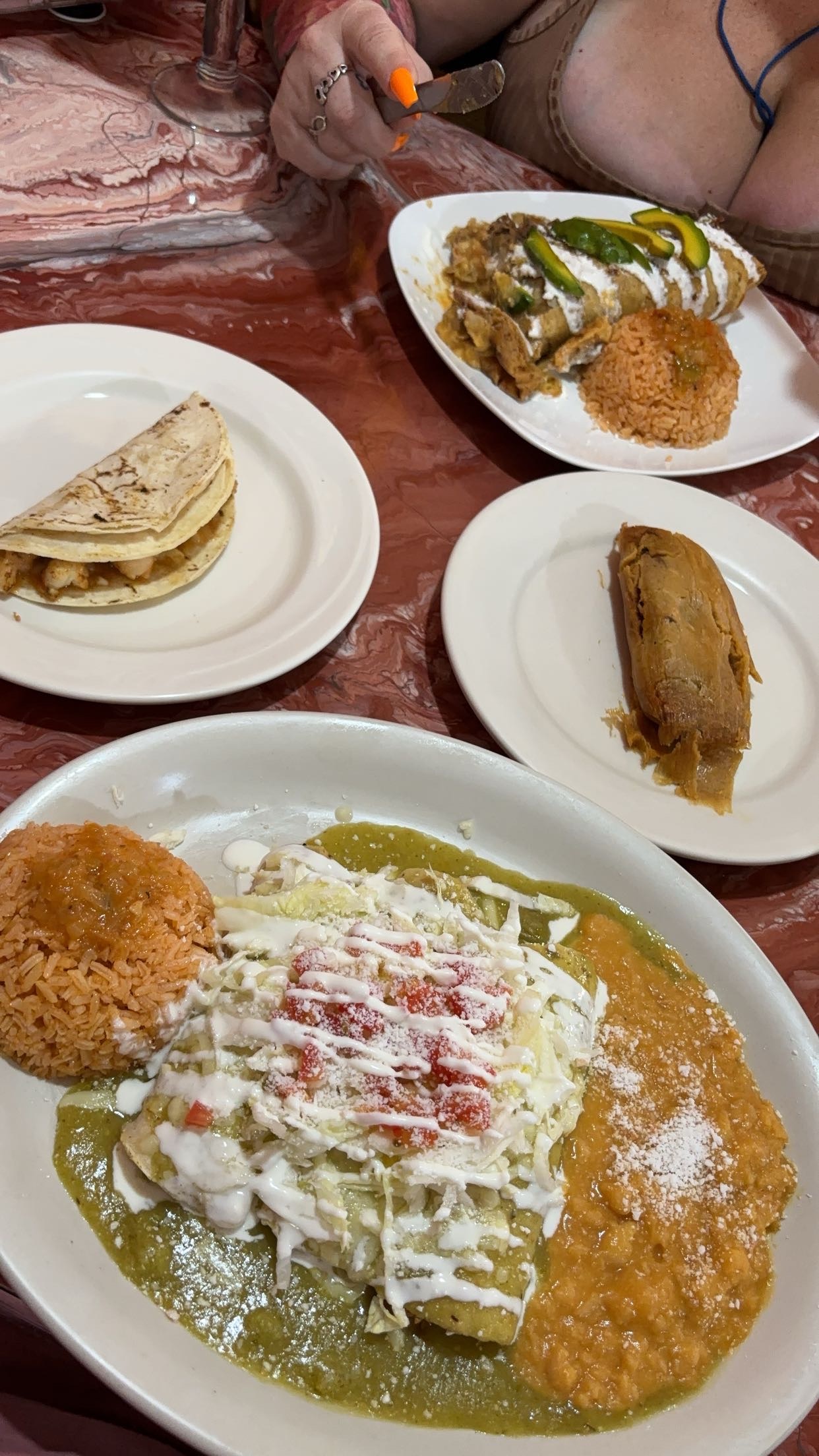 Los Magueyales Restaurant Bar image 6