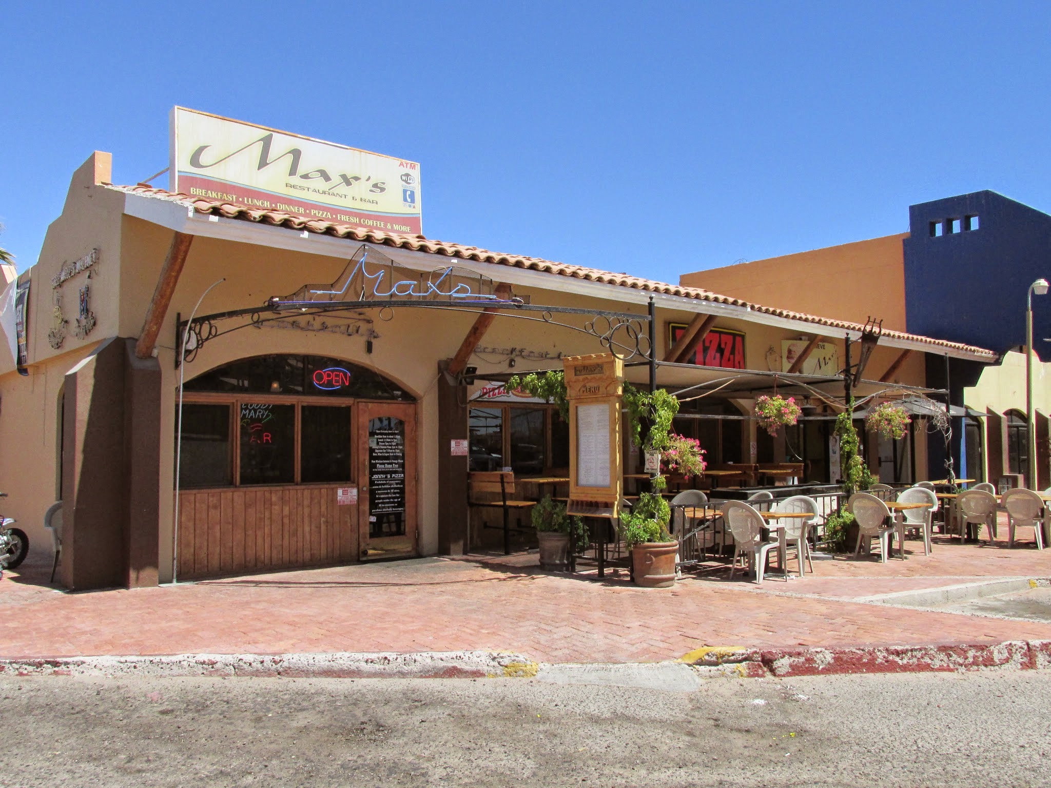 Max's Restaurant and Bar image 1