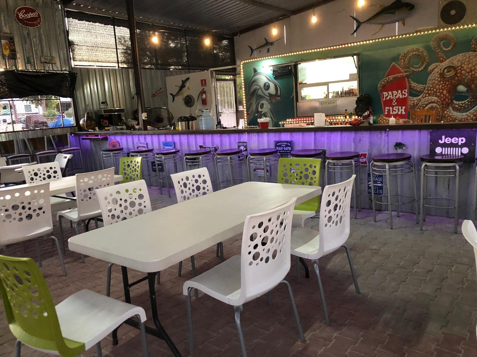 Papas & Fish image 1