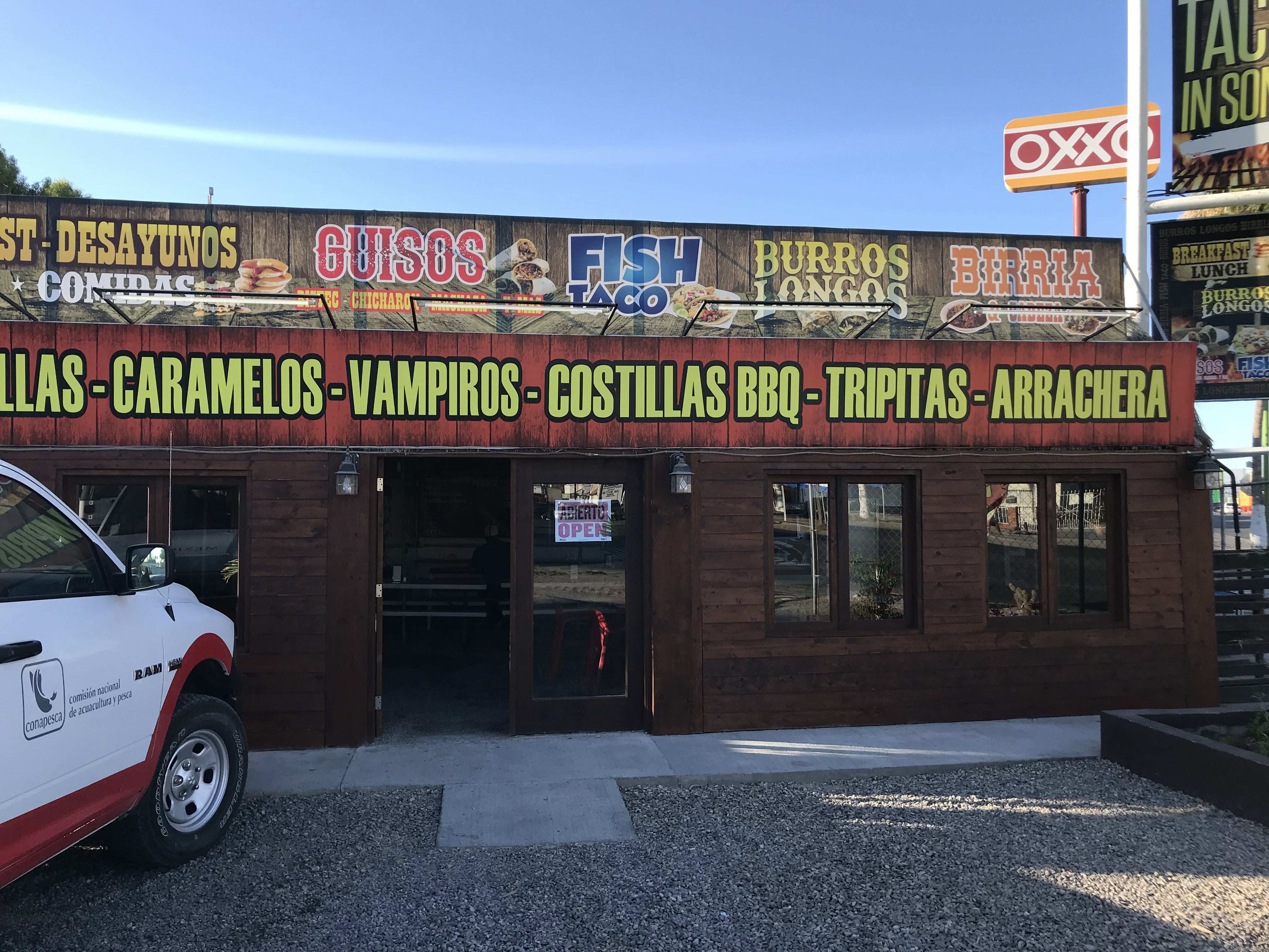 Los Perrones Ribs & Tacos Grill image 1