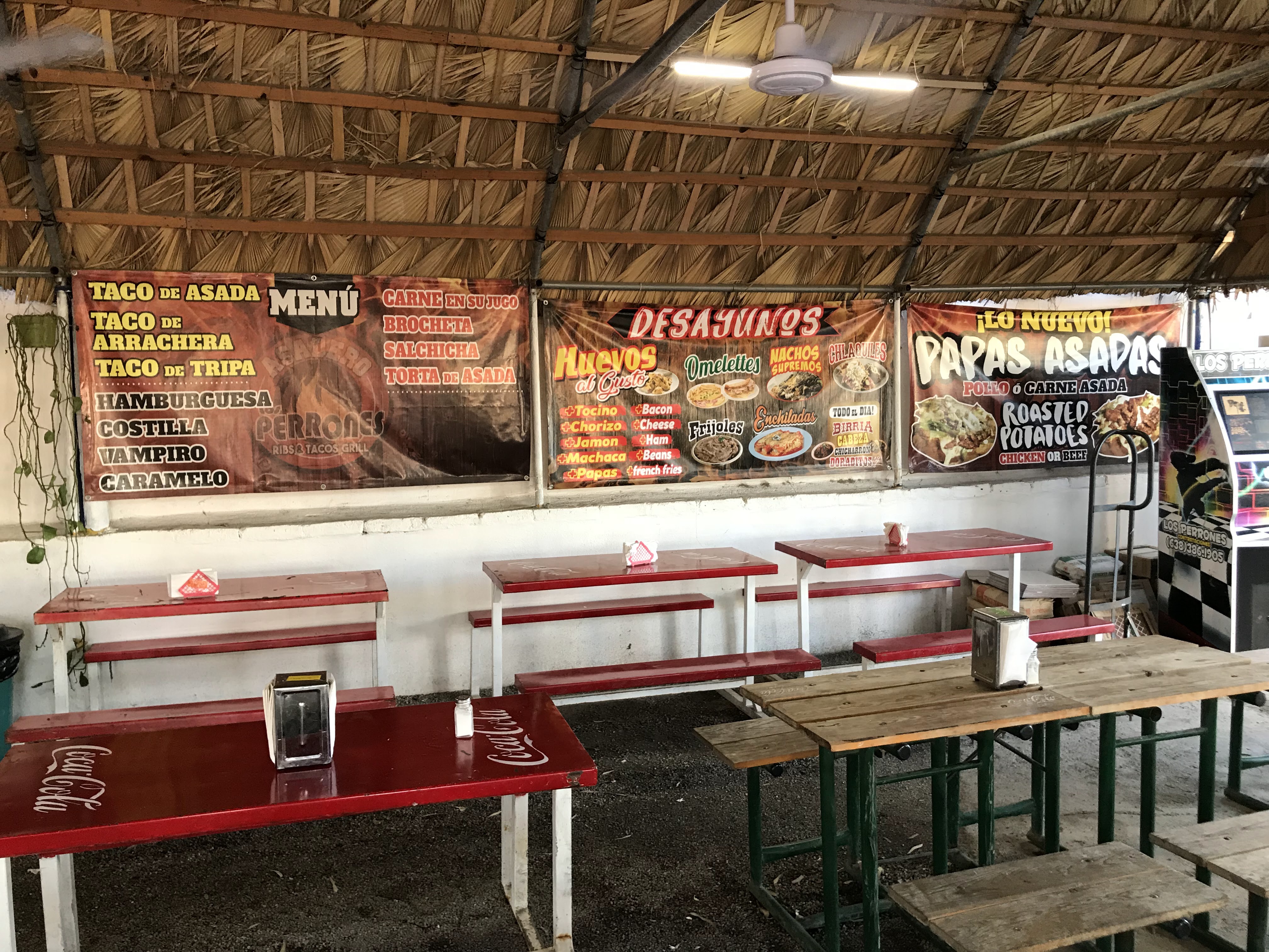 Los Perrones Ribs & Tacos Grill image 5