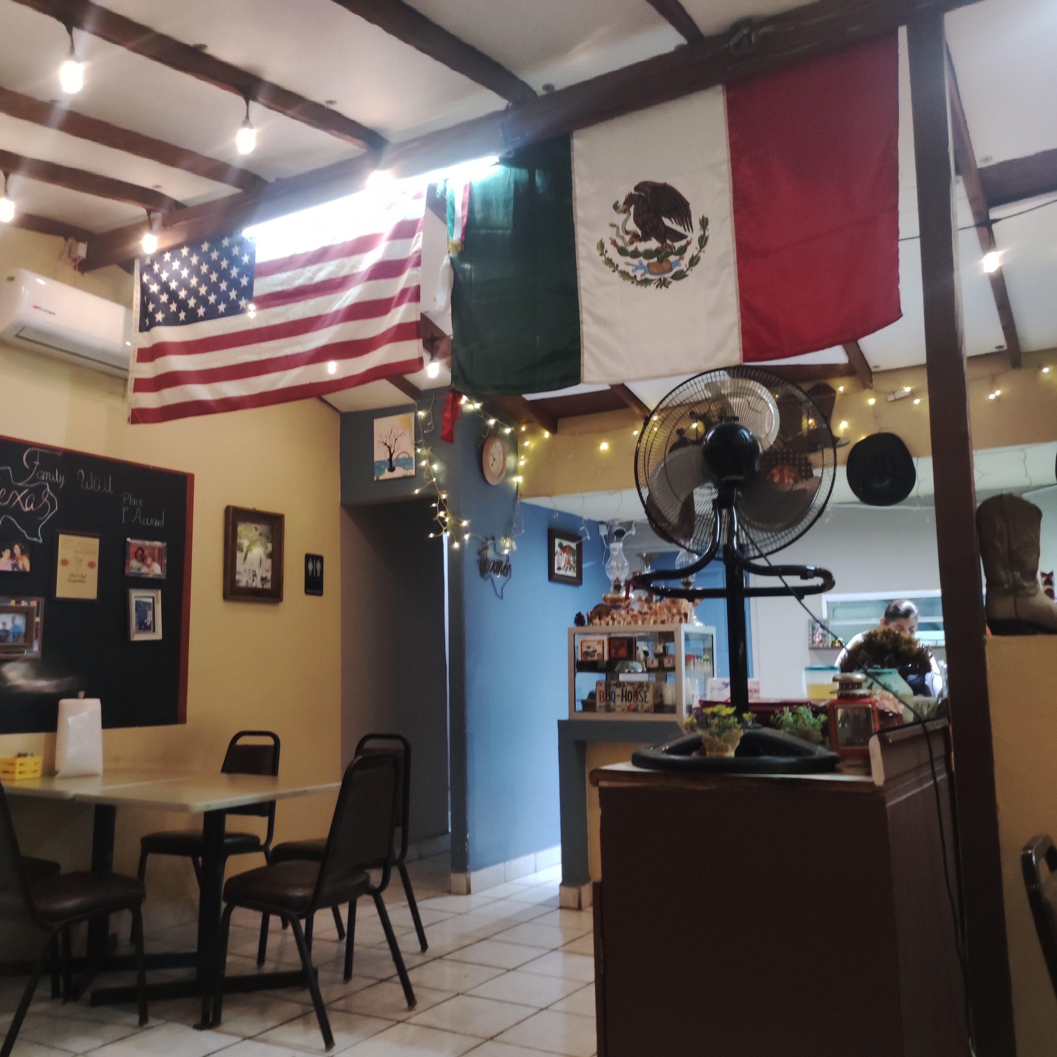 Rocky point BBQ House image 5