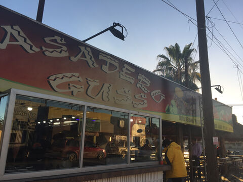 Tacos & Mariscos Guss Restaurant Bar en Puerto Peñasco image 1