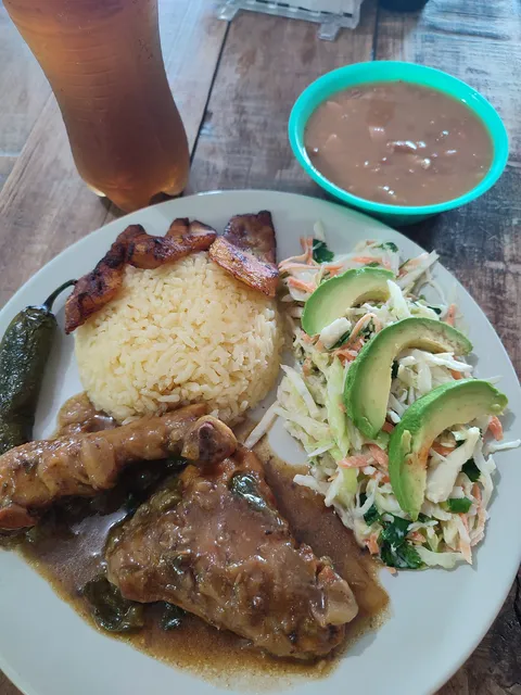 EL Buen Comer image 2