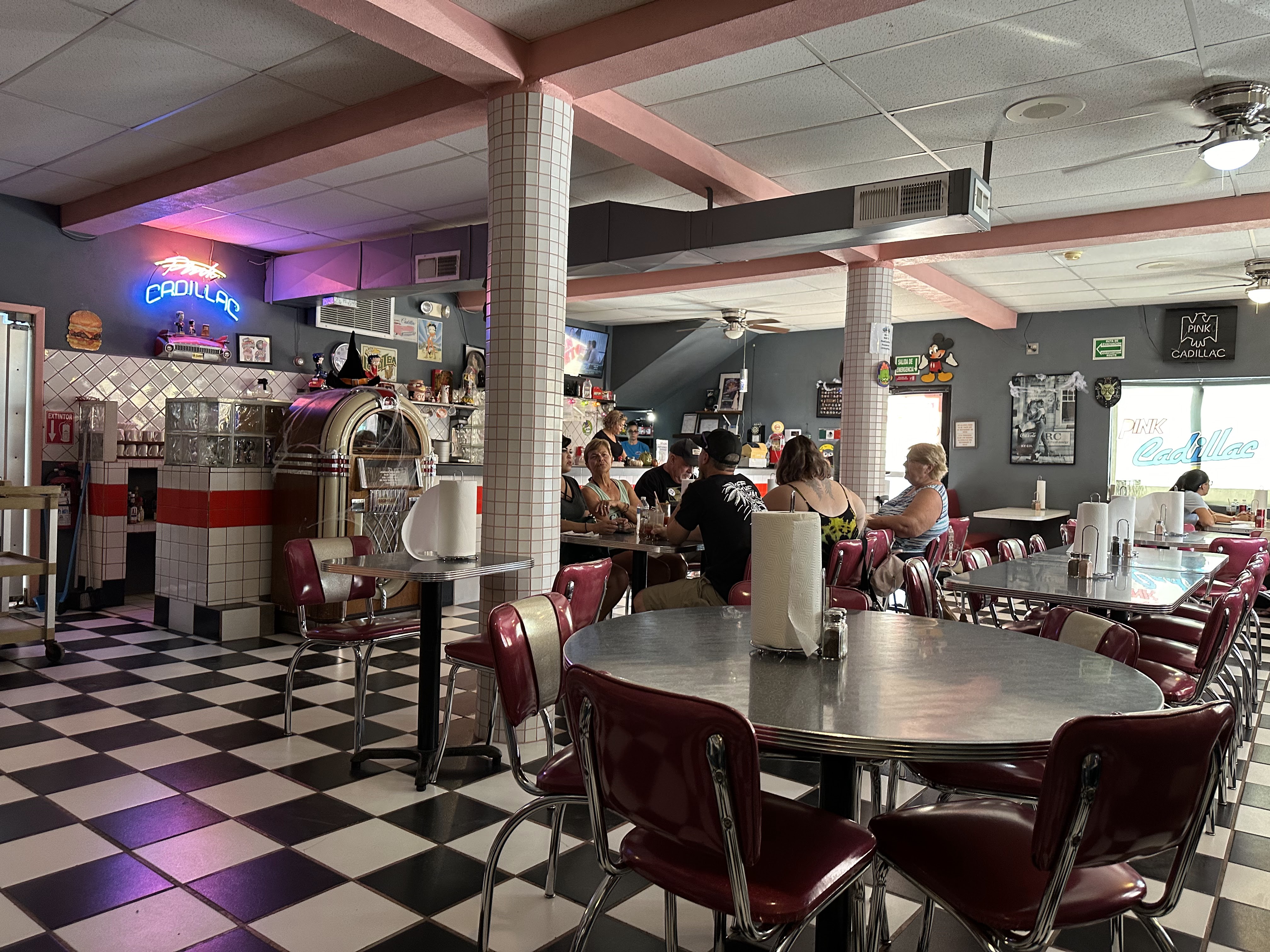 Pink Cadillac Restaurant image 3