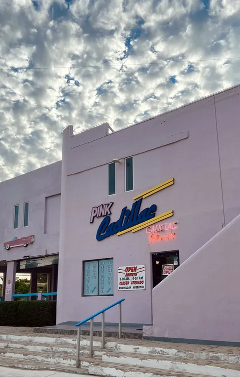 Pink Cadillac Restaurant image 6