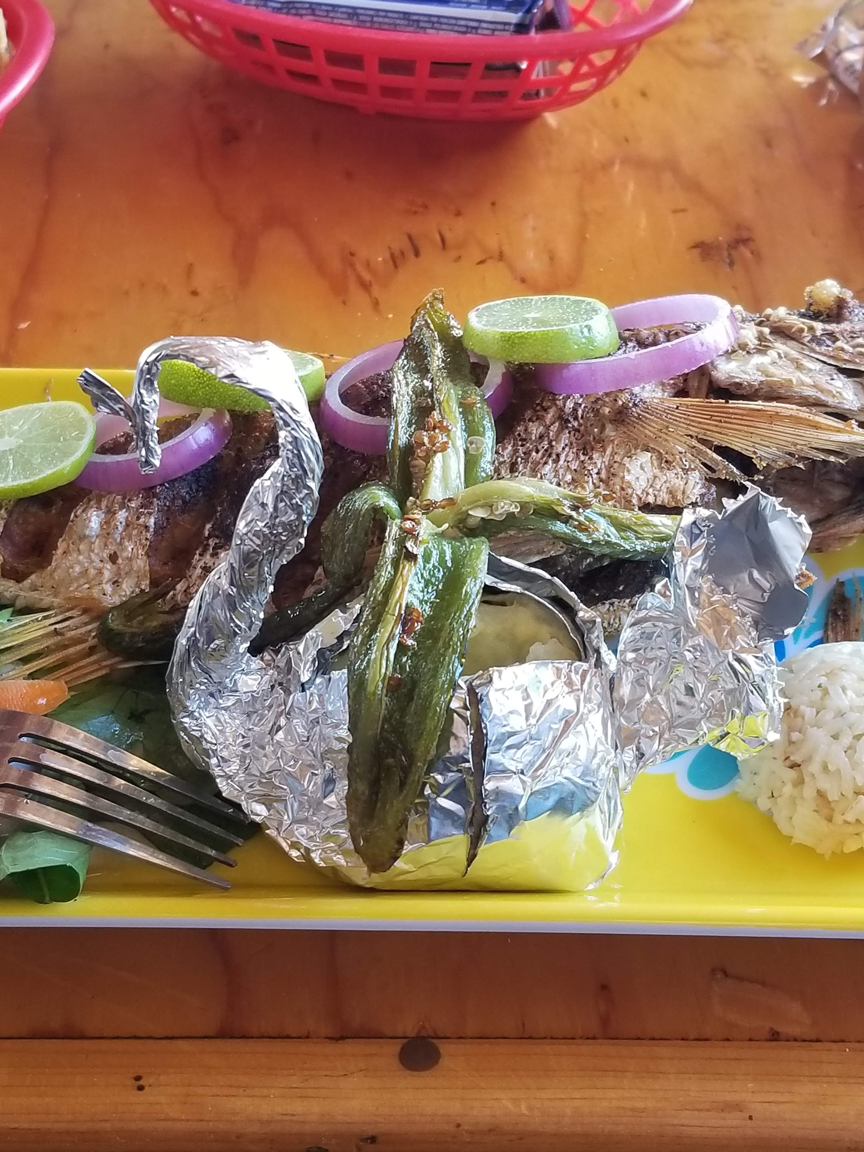 El Pargo Rojo image 8