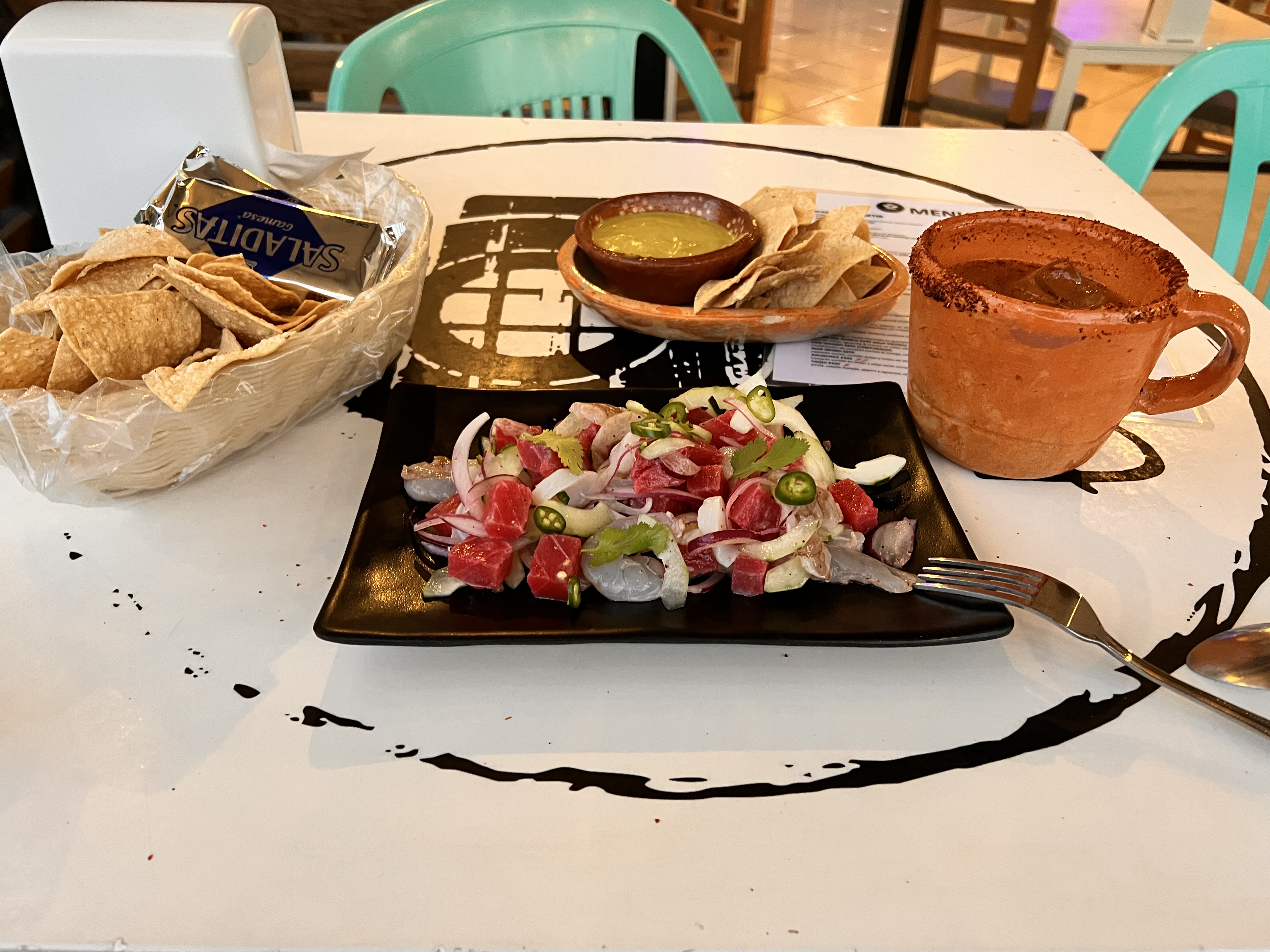 El Buzo Seafood and Beer image 2