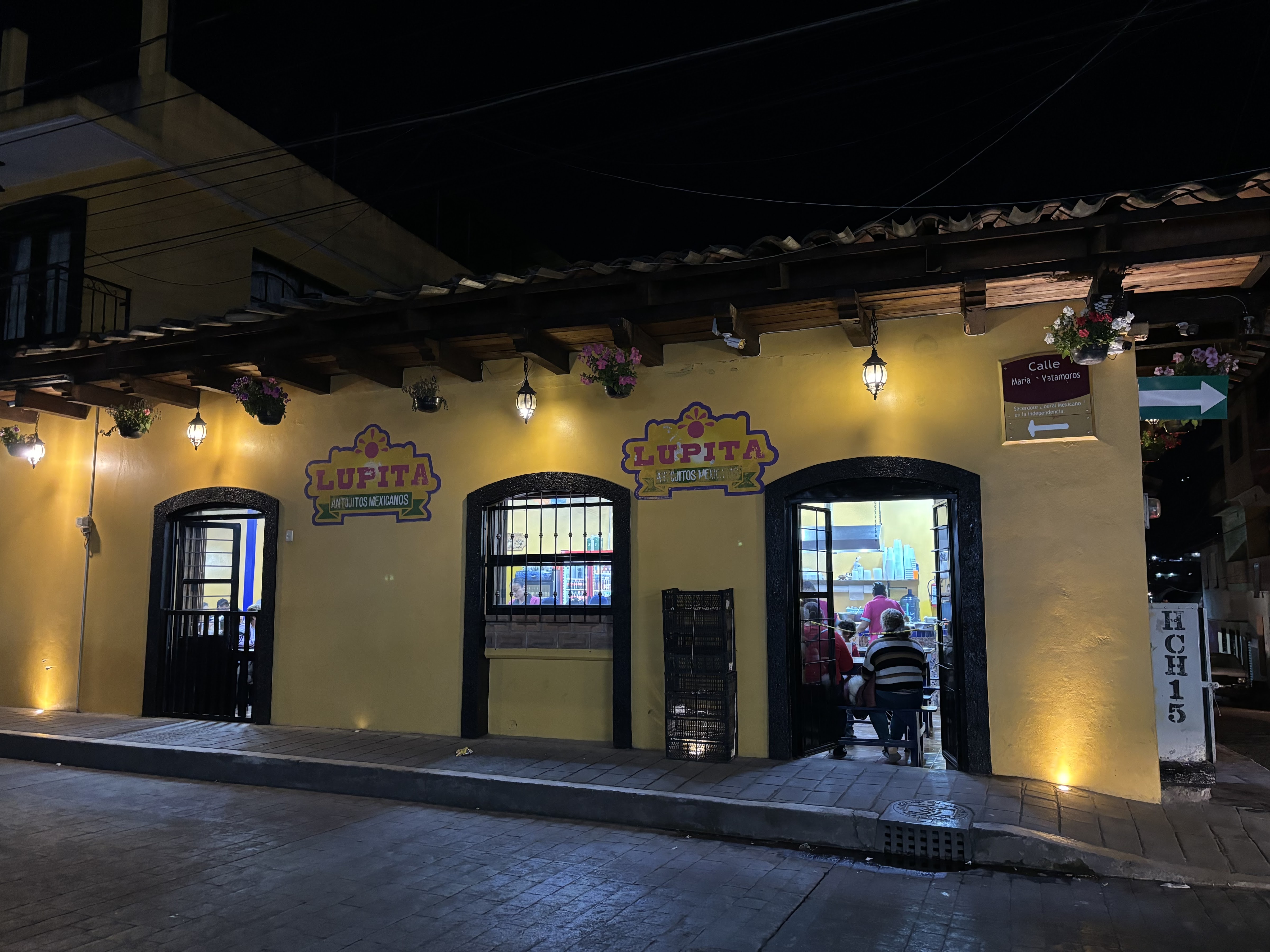 Antojitos Mexicanos Lupita image 5