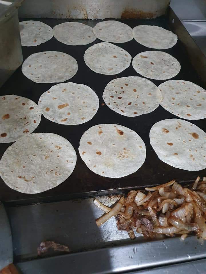 Tacos El Piporro Hidalgo image 2