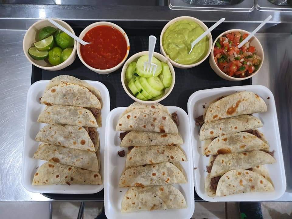 Tacos El Piporro Hidalgo image 3