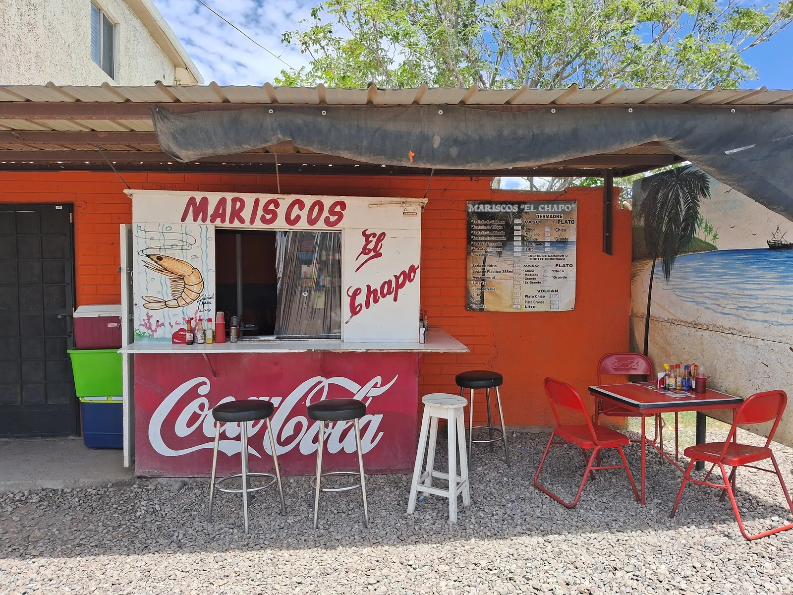 Mariscos El Chapo image 1