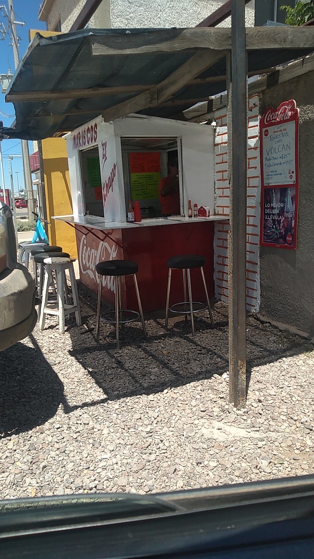 Mariscos El Chapo image 6