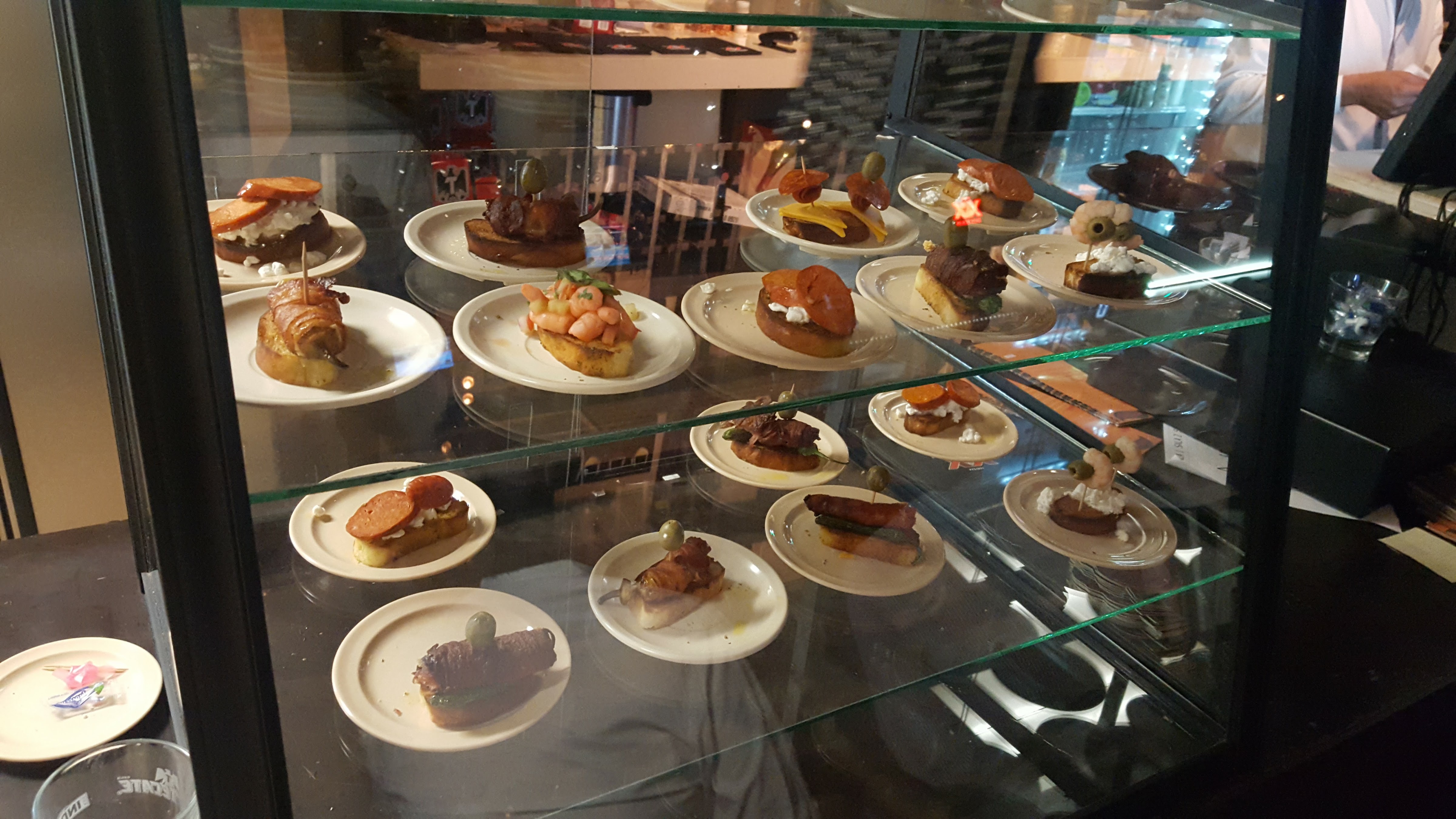 25 & Más Tapas & Precopeo image 8