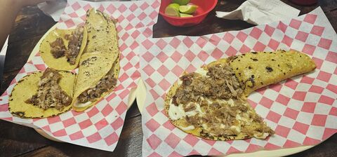 Taqueria El Cochiloco image 4