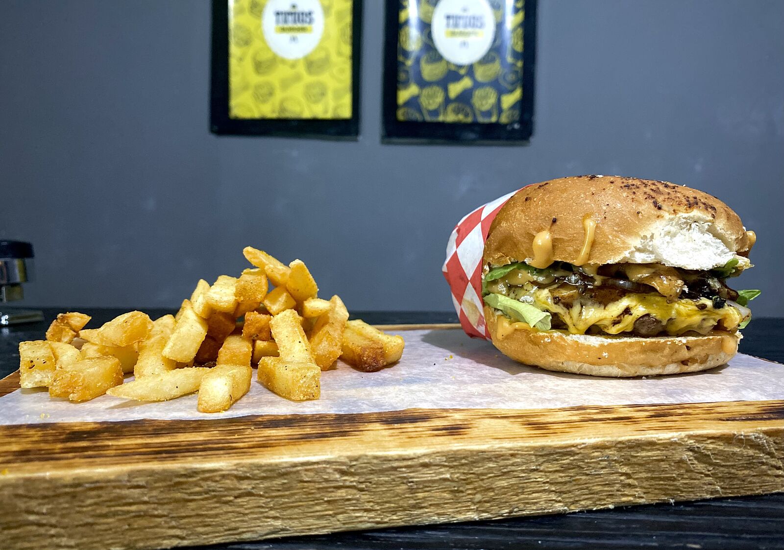 Timios Burger image 1