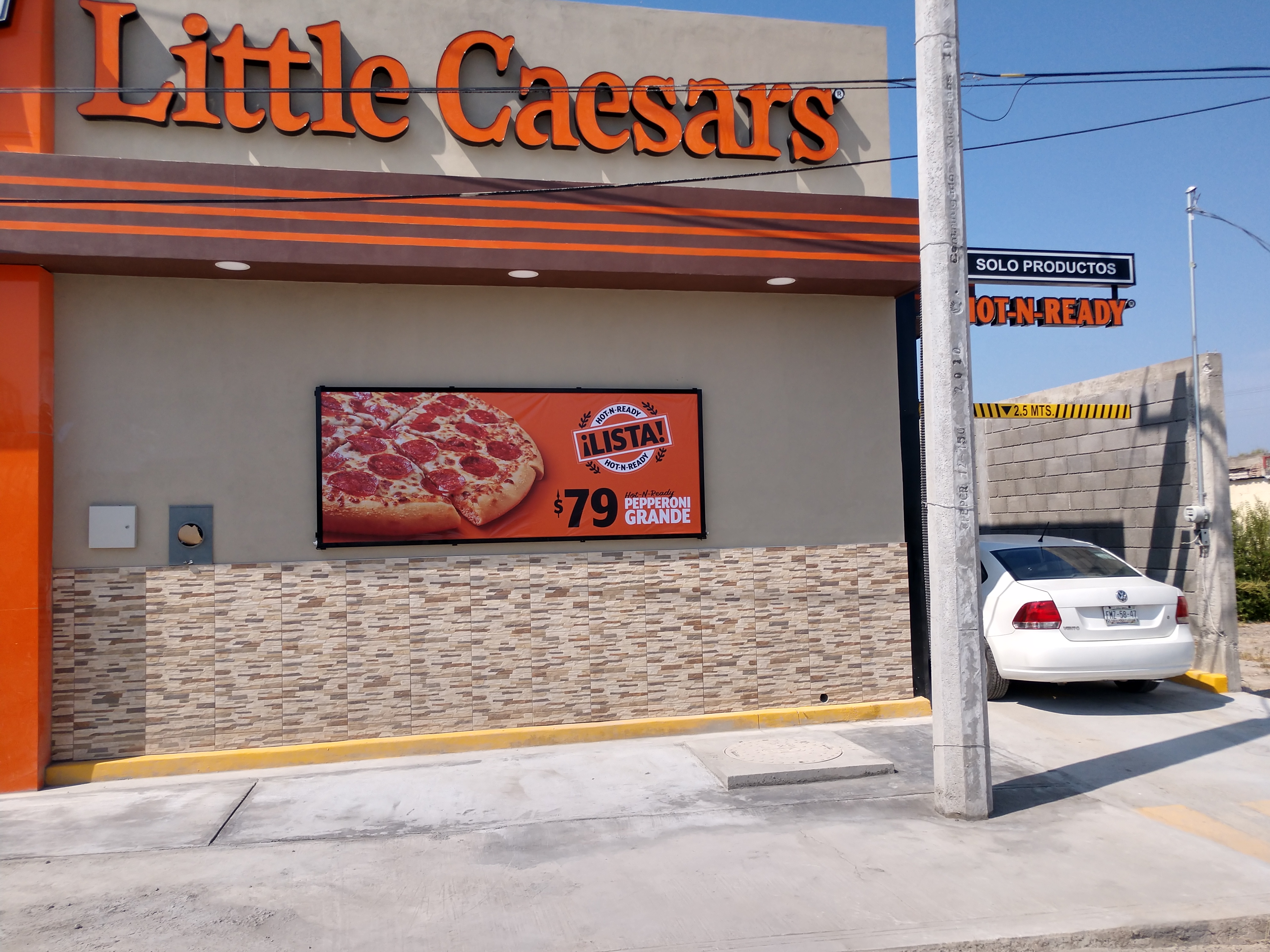 Little Caesars Sabinas image 1