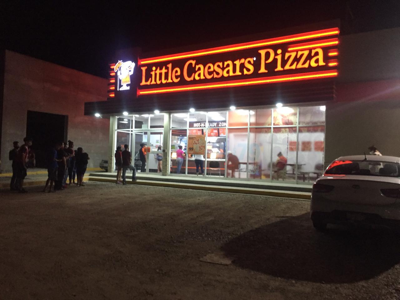 Little Caesars Sabinas image 6