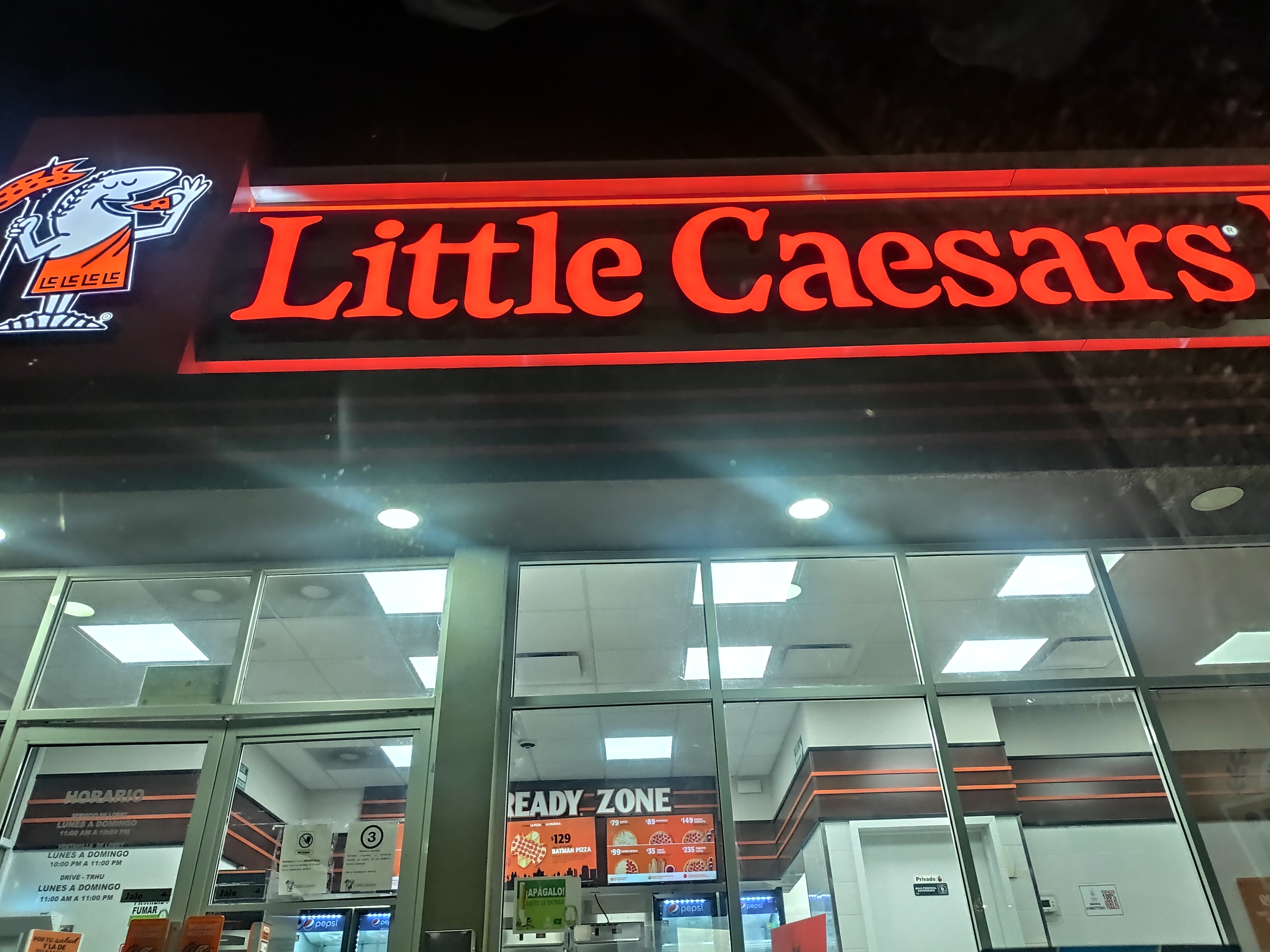 Little Caesars Sabinas image 8