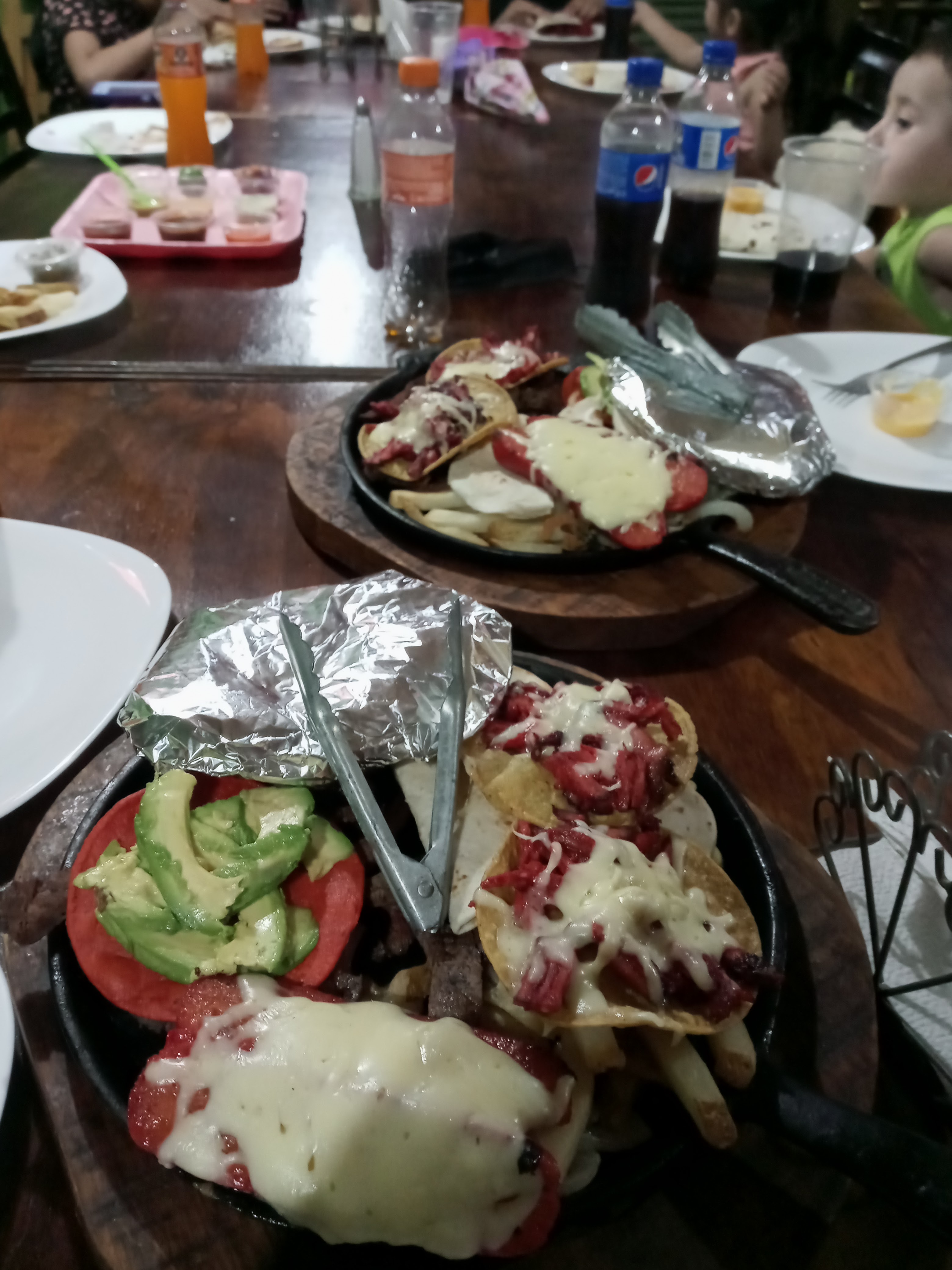 Las Gringas de Adan image 5