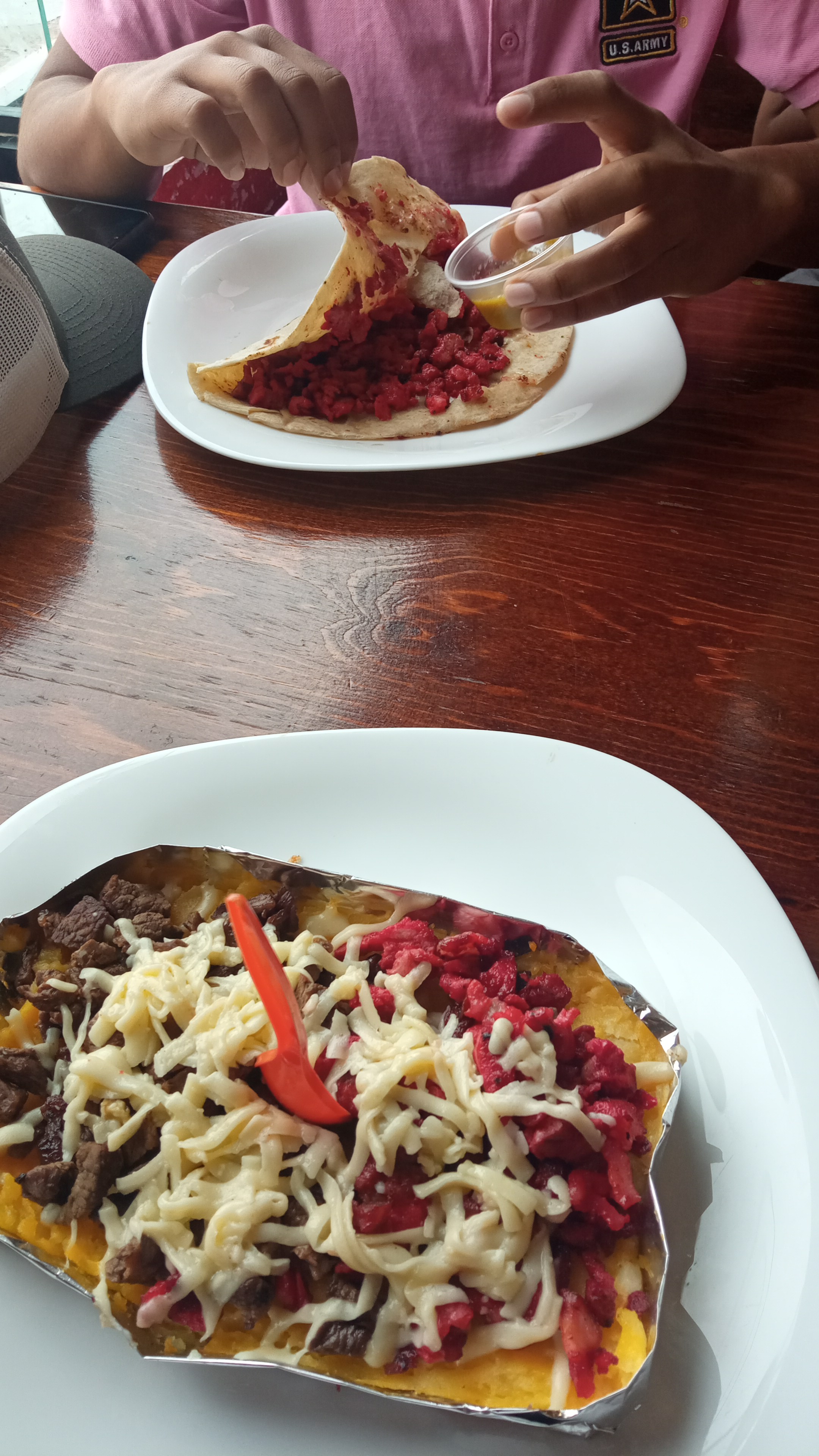 Las Gringas de Adan image 9