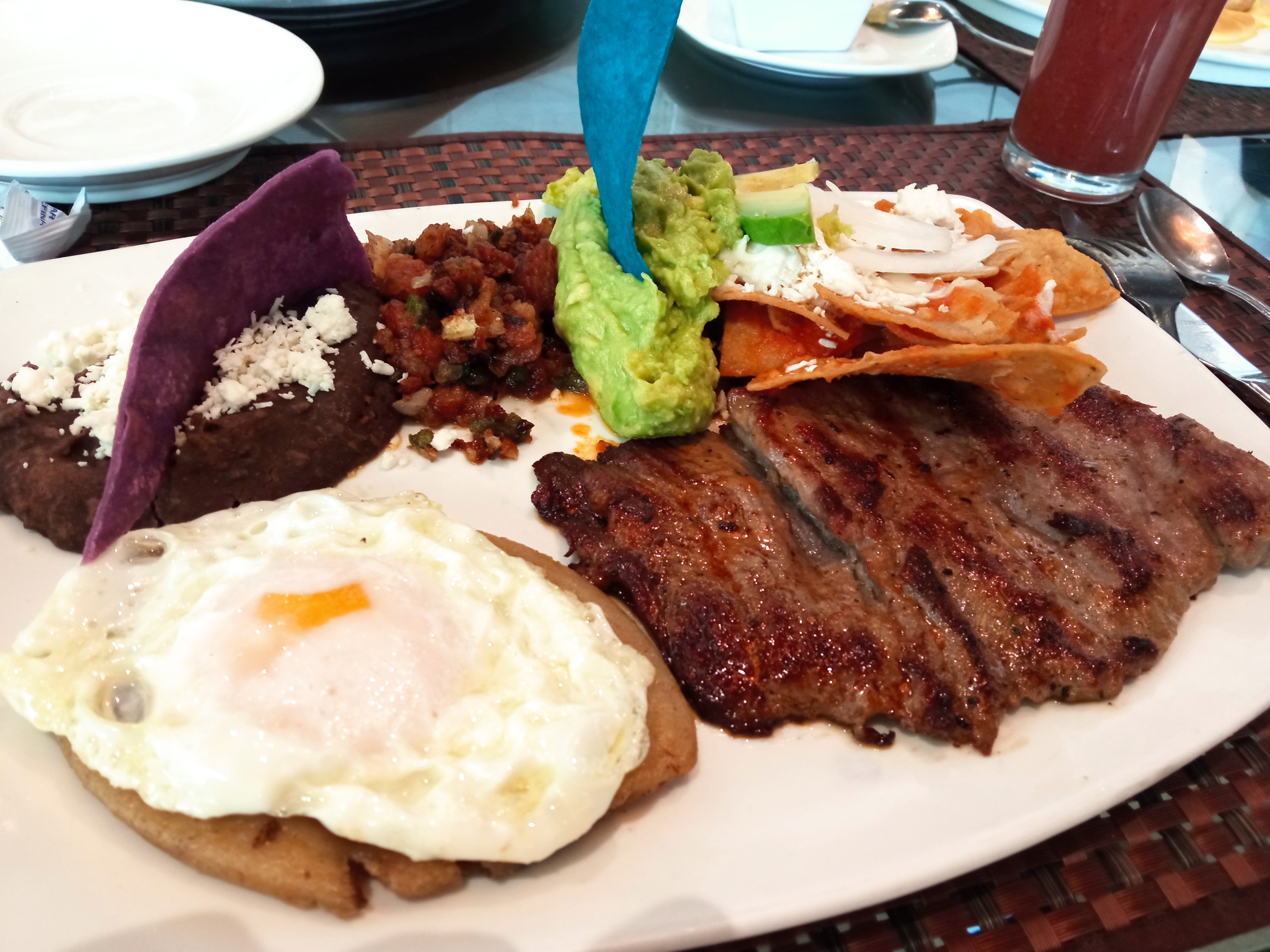 Restaurante Casa de Los Muñecos CCU image 10