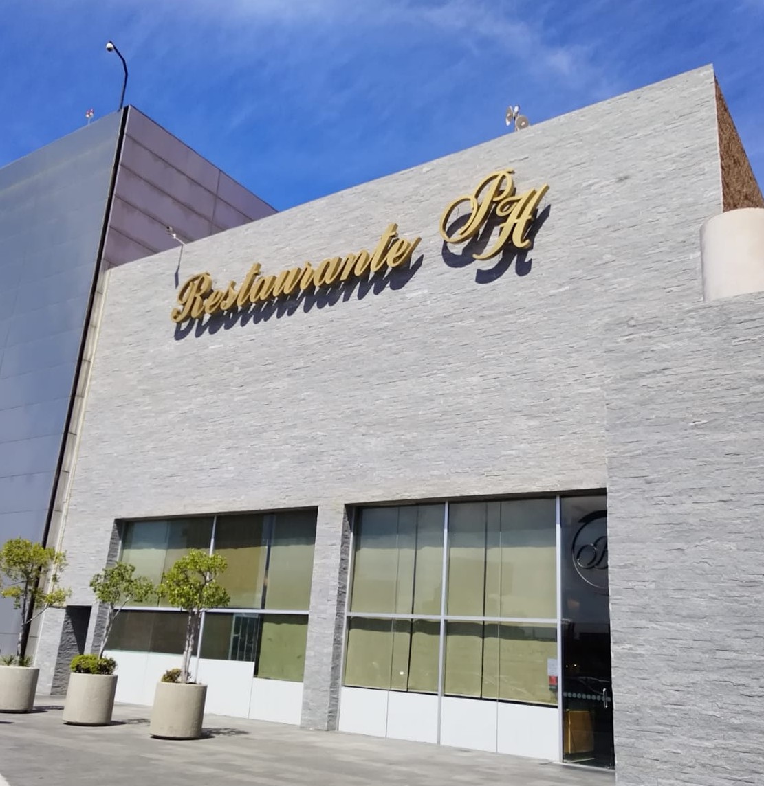 El Restaurante Palacio image 9